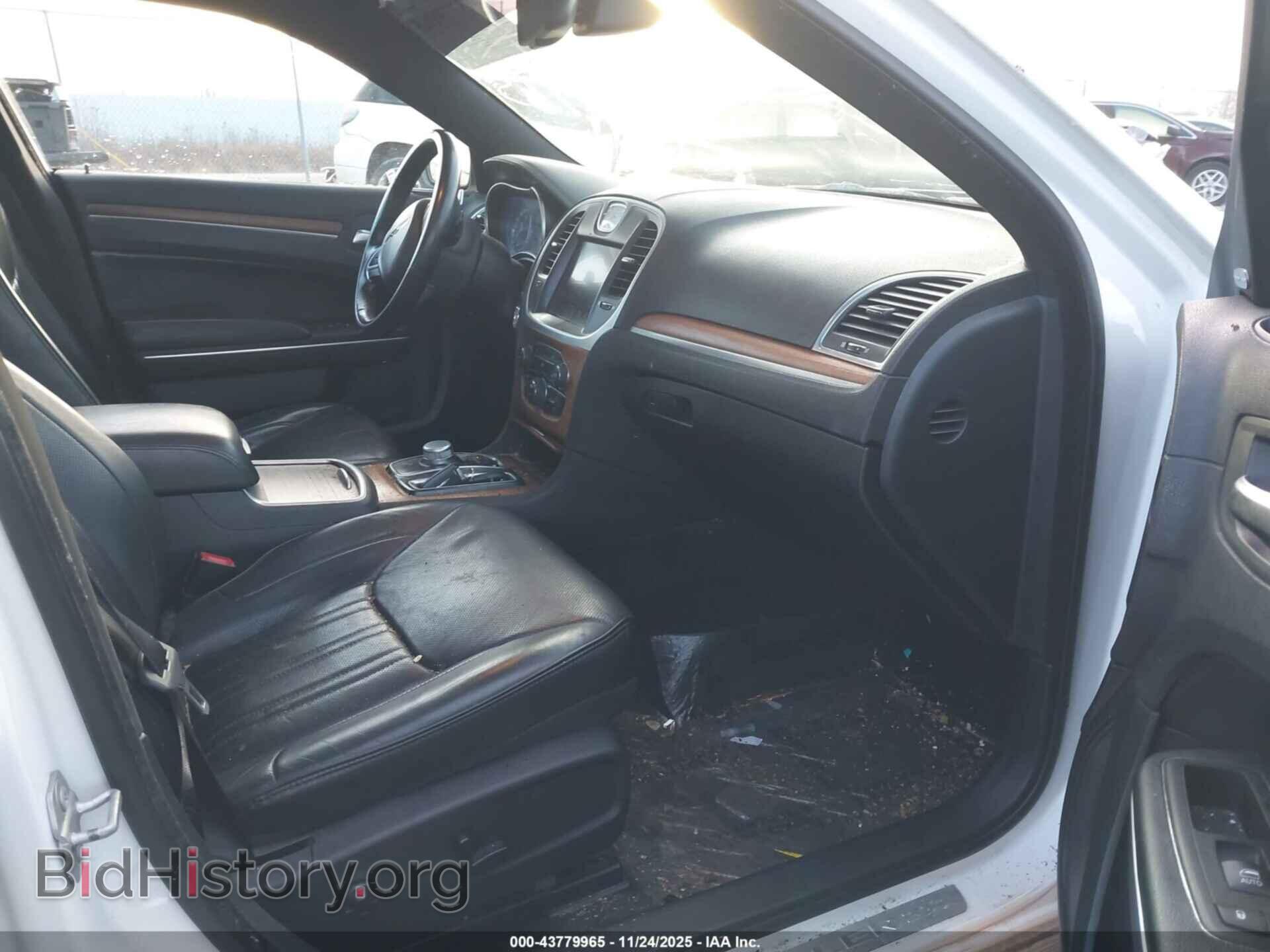 2016 CHRYSLER 300C - VIN: 2C3CCASGXGH161745 - Фото 5