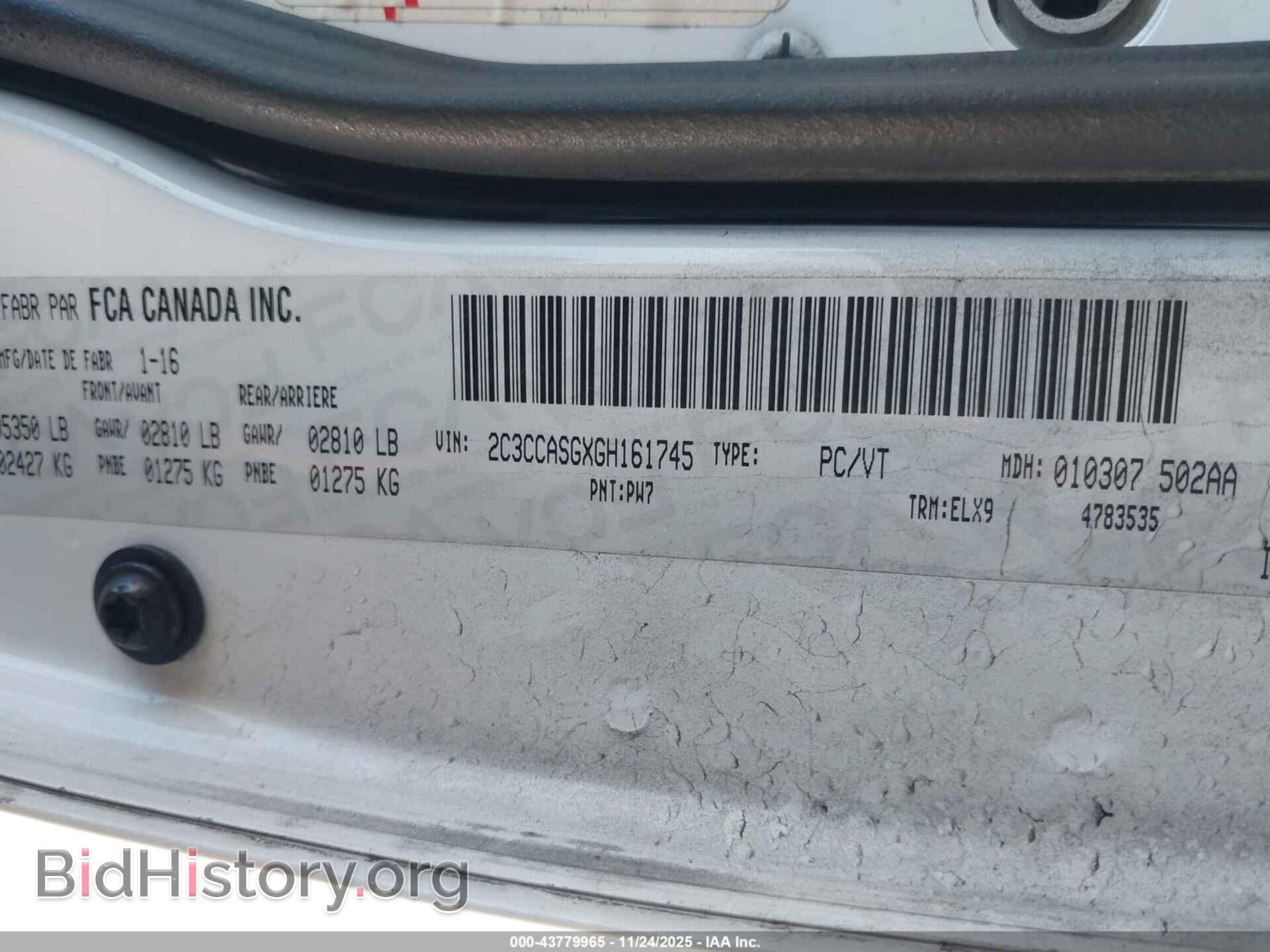2016 CHRYSLER 300C - VIN: 2C3CCASGXGH161745 - Фото 9