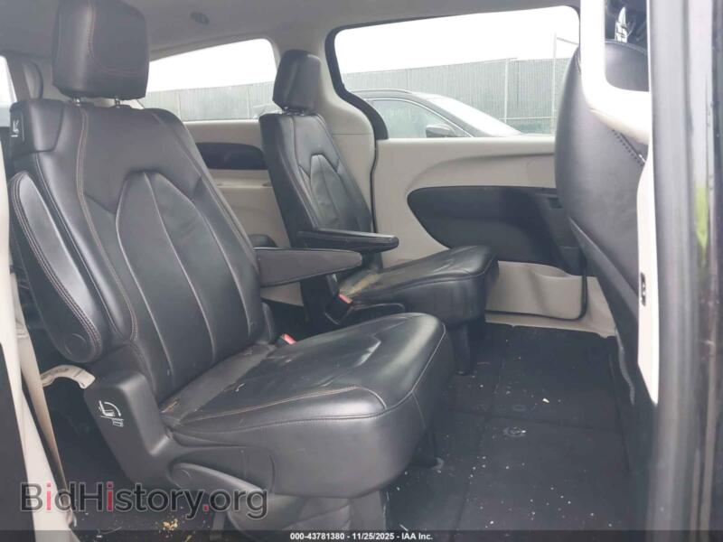 2017 Chrysler PACIFICA (VIN 2C4RC1BG1HR526735) — фото 8 из 16