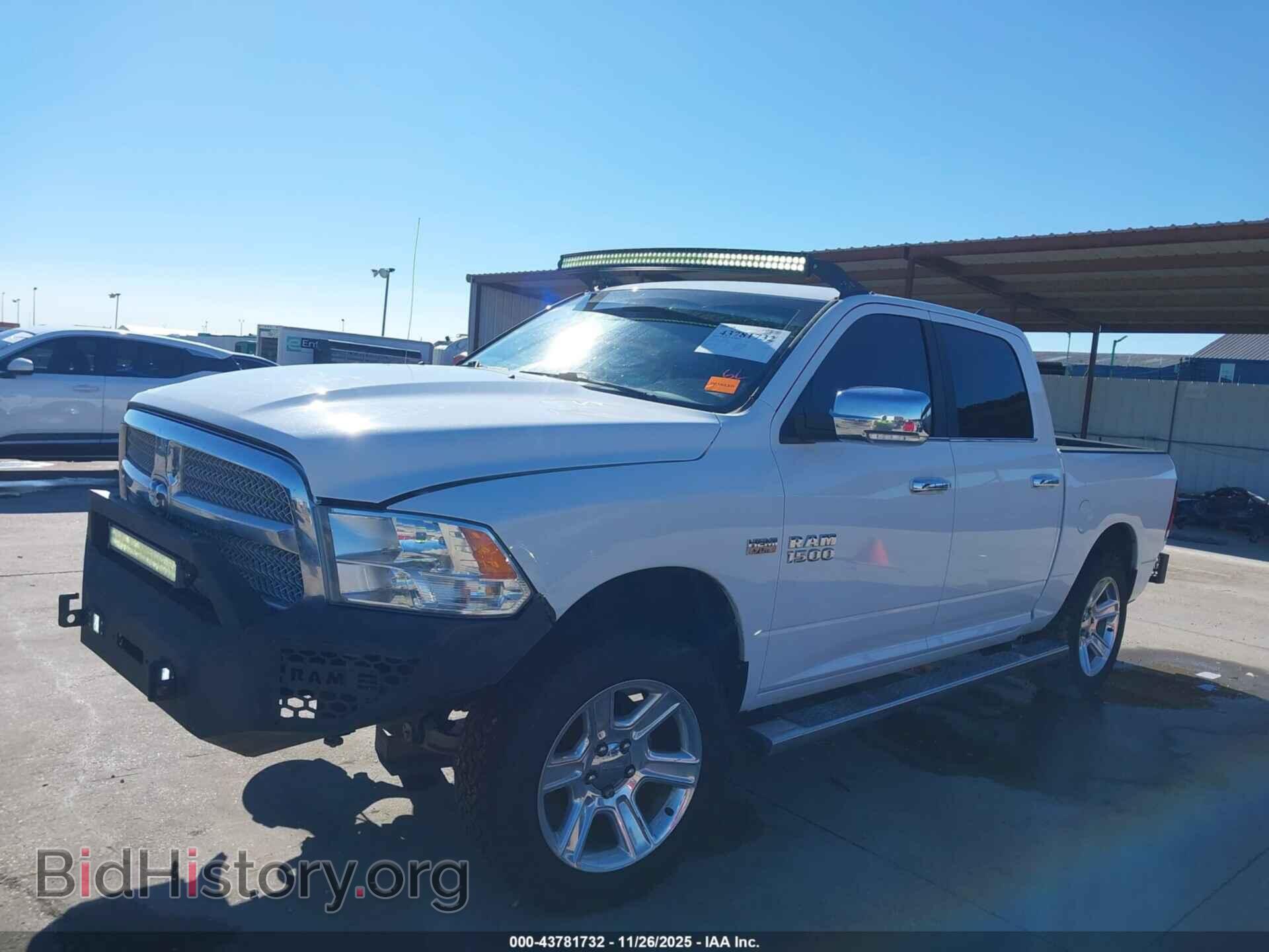 2017 RAM 1500 - VIN: 1C6RR7LT1HS659899 - Фото 2