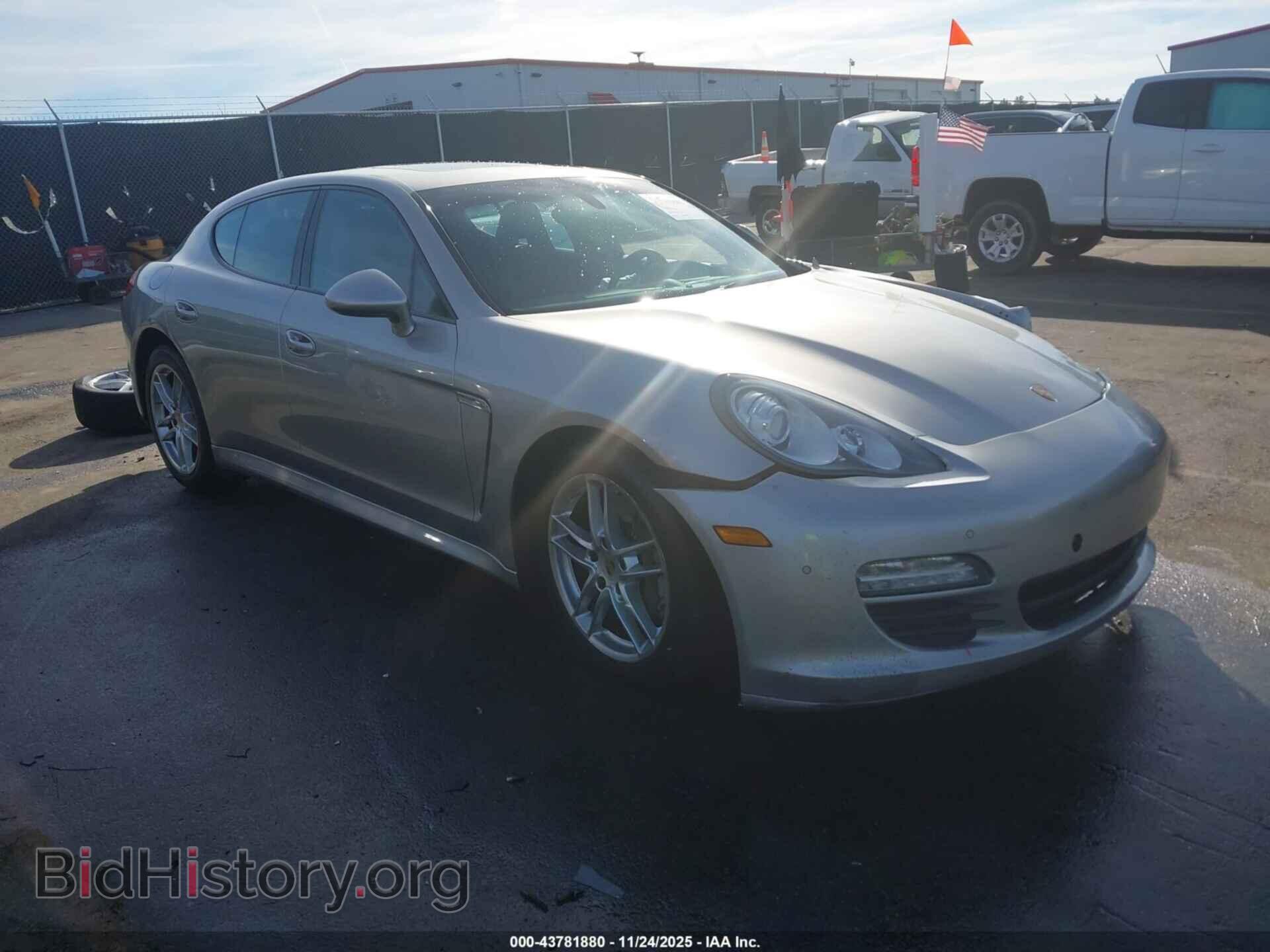 Photo WP0AA2A73CL019685 - PORSCHE PANAMERA 2012