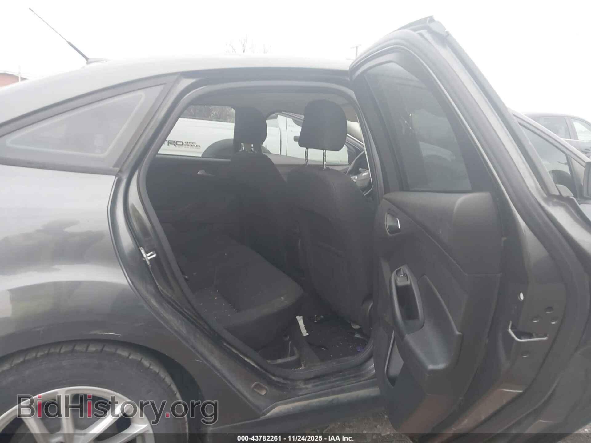 2016 FORD FOCUS - VIN: 1FADP3F23GL400690 - Фото 8