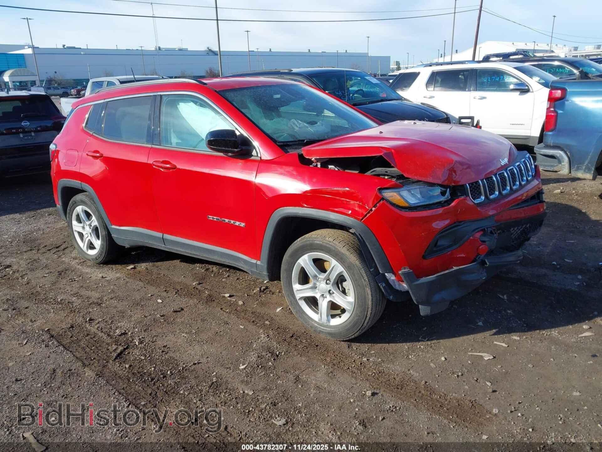 Photo 3C4NJDBN9RT585227 - JEEP COMPASS 2024