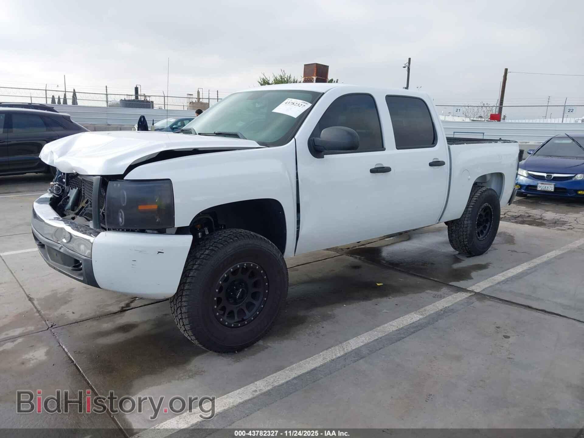 2008 CHEVROLET SILVERADO 1500 - VIN: 2GCEC13C581111930 - Фото 2
