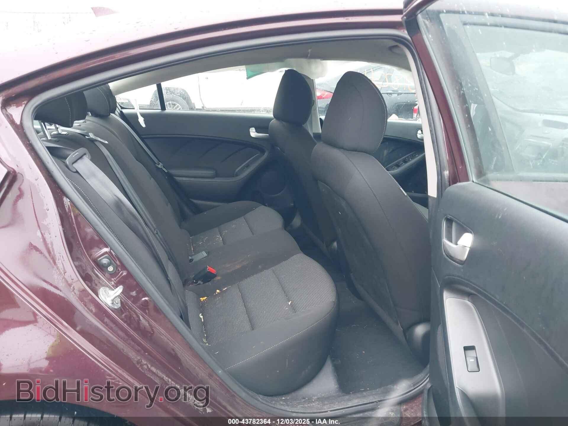 2017 KIA FORTE - VIN: 3KPFK4A76HE049827 - Фото 8