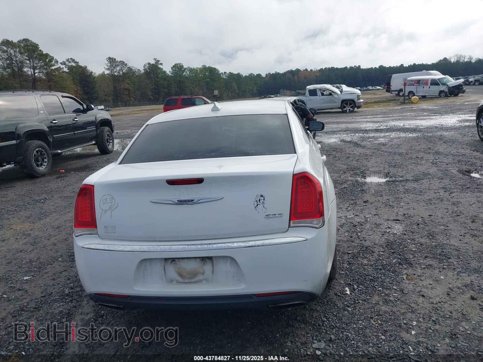 2016 CHRYSLER 300 - VIN: 2C3CCAAG9GH273793 - Фото 15