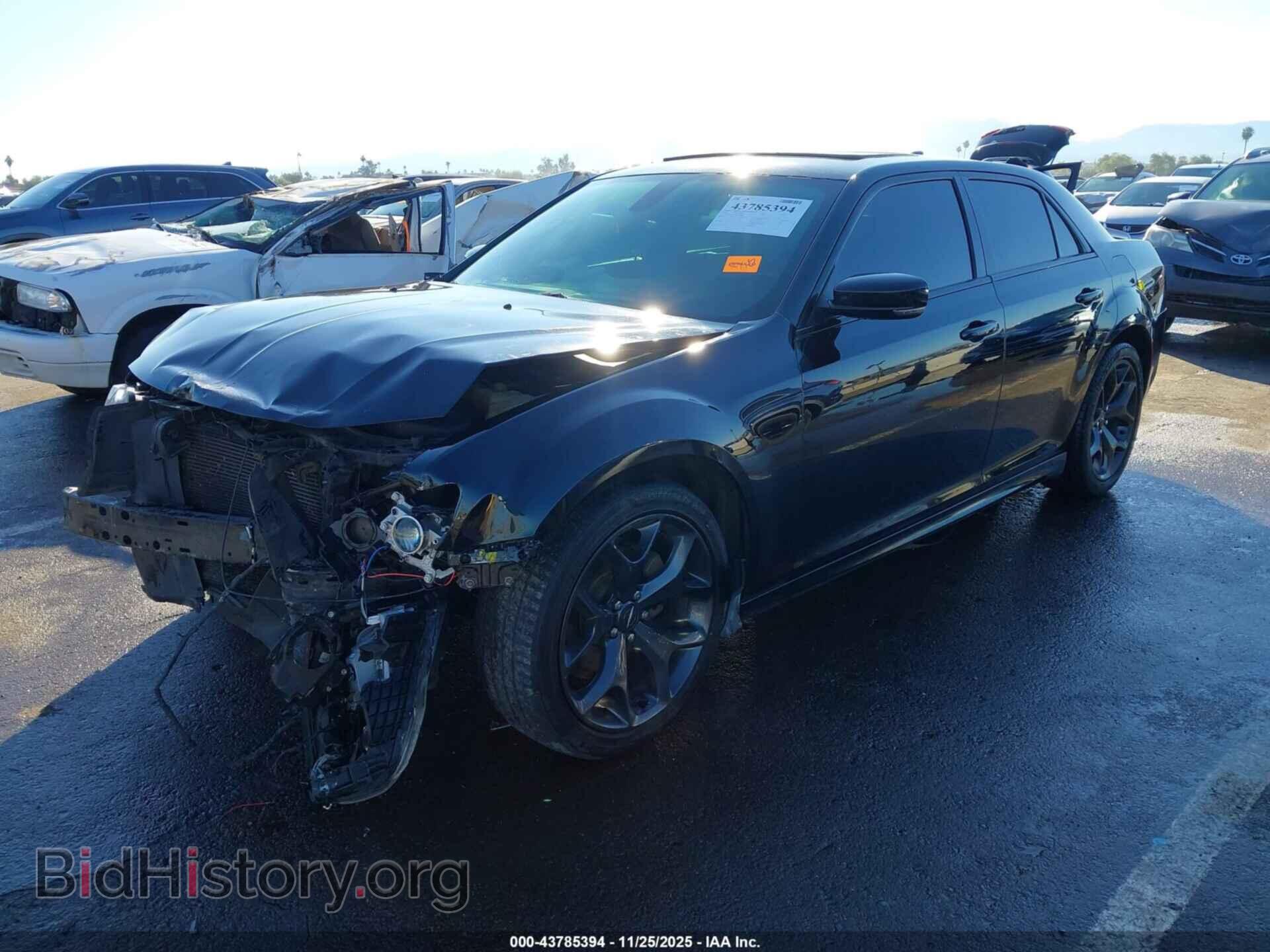 2021 CHRYSLER 300 - VIN: 2C3CCABG8MH570984 - Фото 2