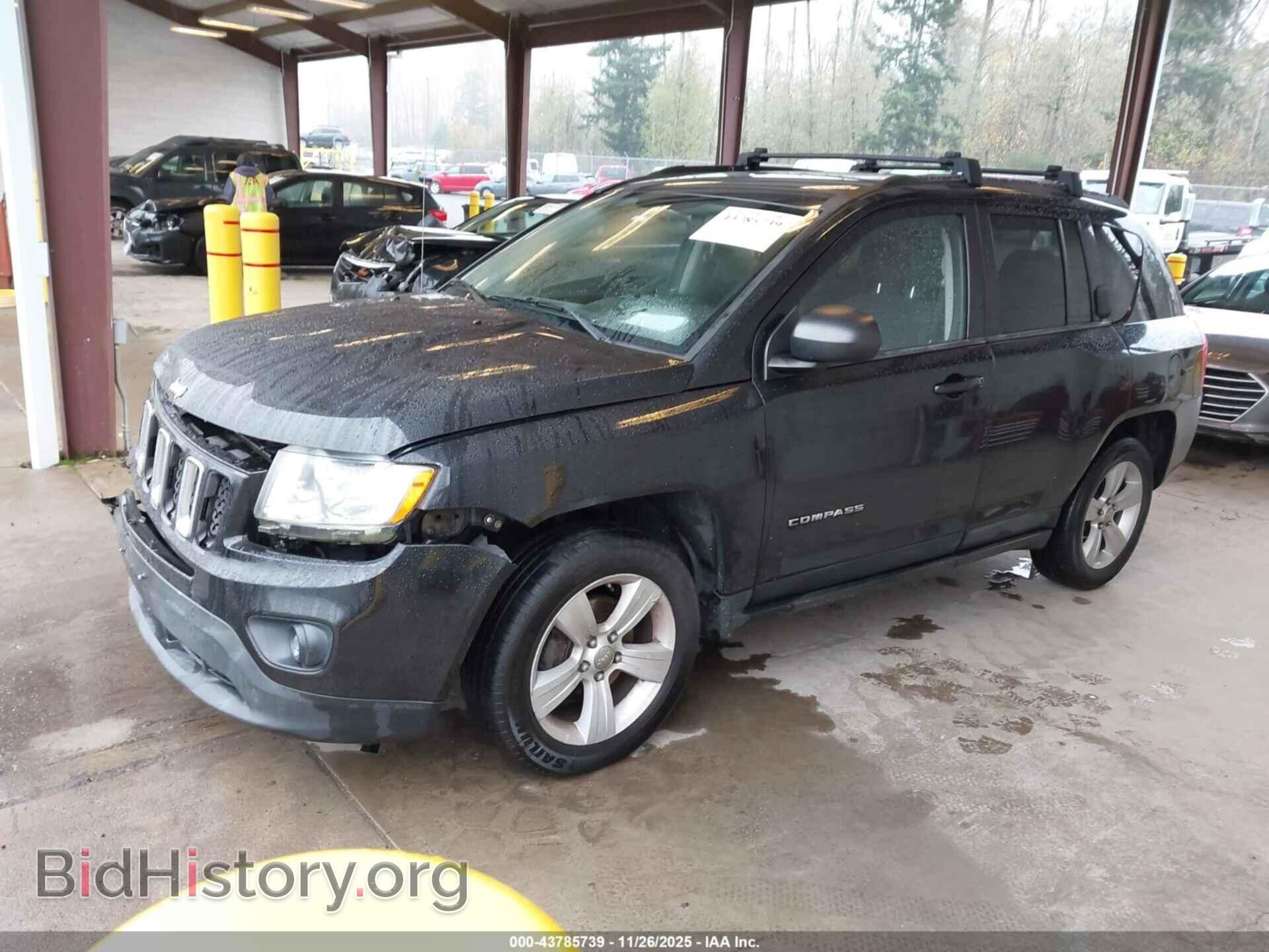 2011 JEEP COMPASS - VIN: 1J4NT1FA1BD211152 - Photo 2