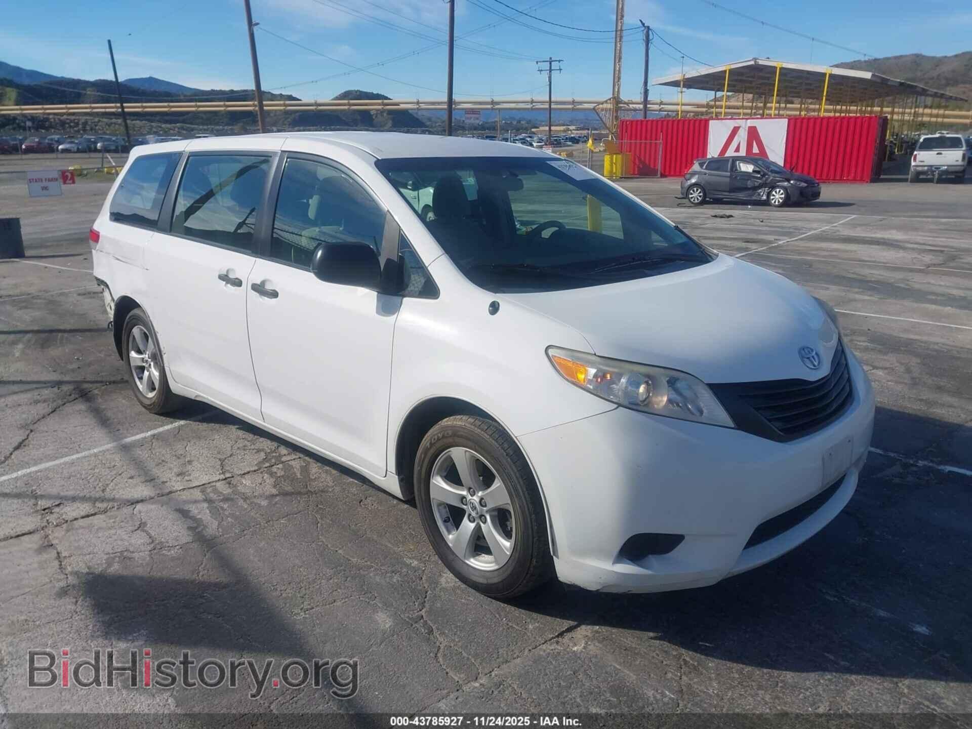 Фотография 5TDZK3DC2CS218434 - TOYOTA SIENNA 2012