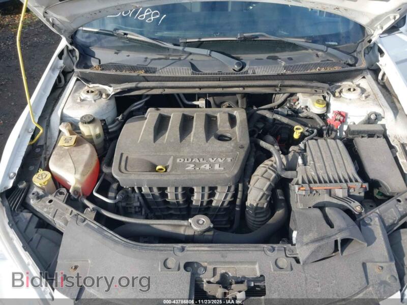 2013 Chrysler 200 (VIN 1C3CCBBB7DN721685) — photo 10 of 11