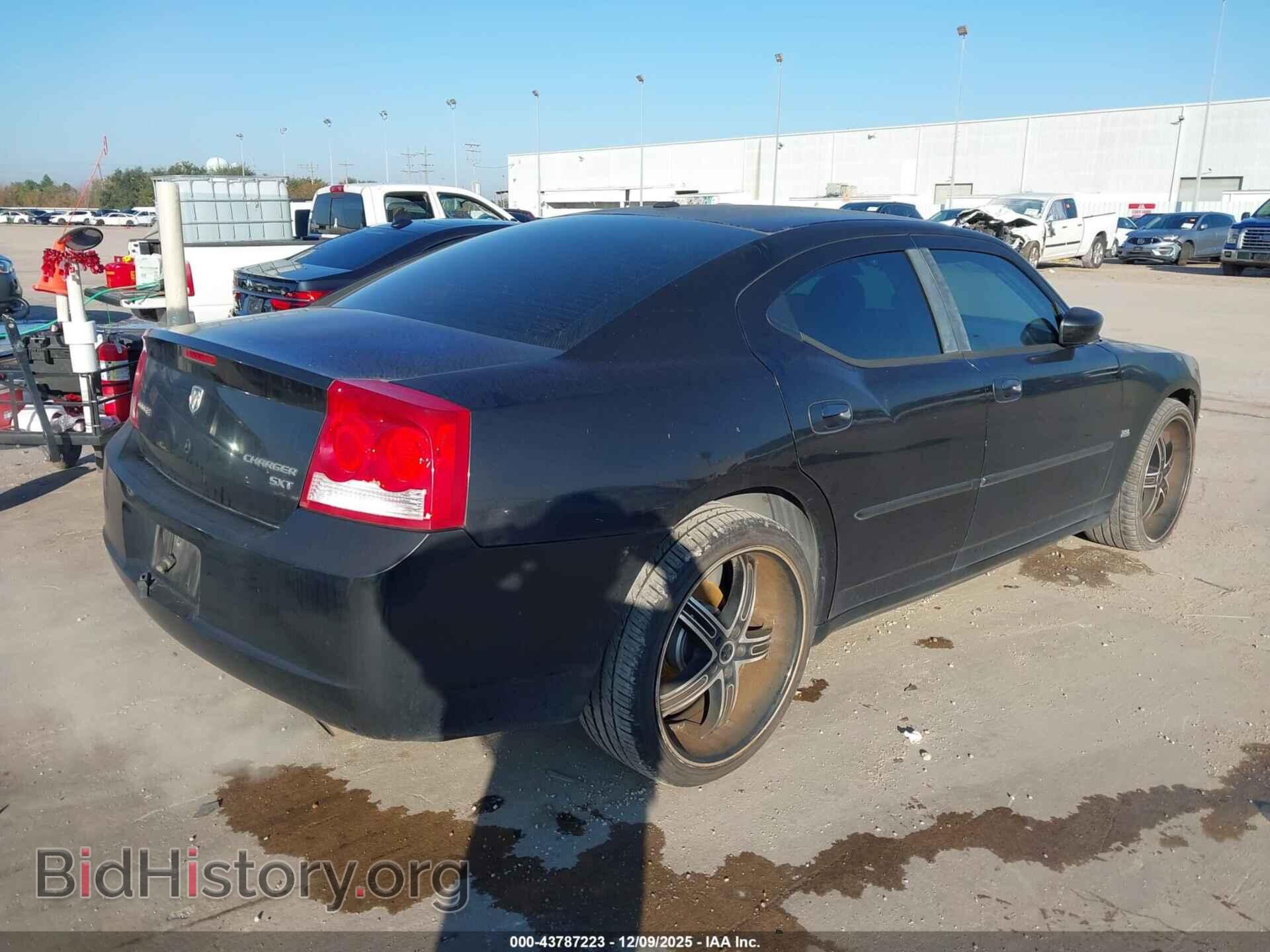 2010 DODGE CHARGER - VIN: 2B3CA3CV7AH188436 - Фото 4