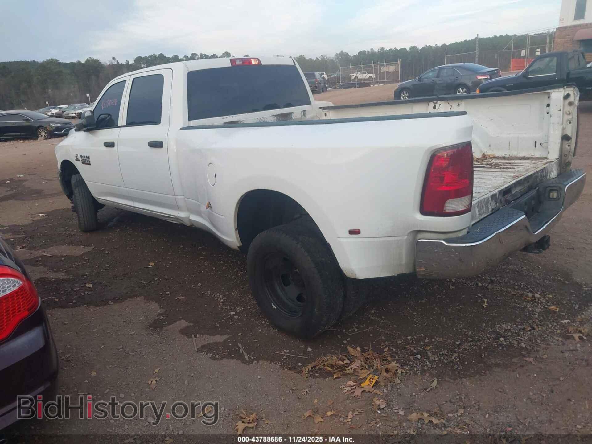 2018 RAM 3500 - VIN: 3C63RRGL0JG267635 - Фото 3