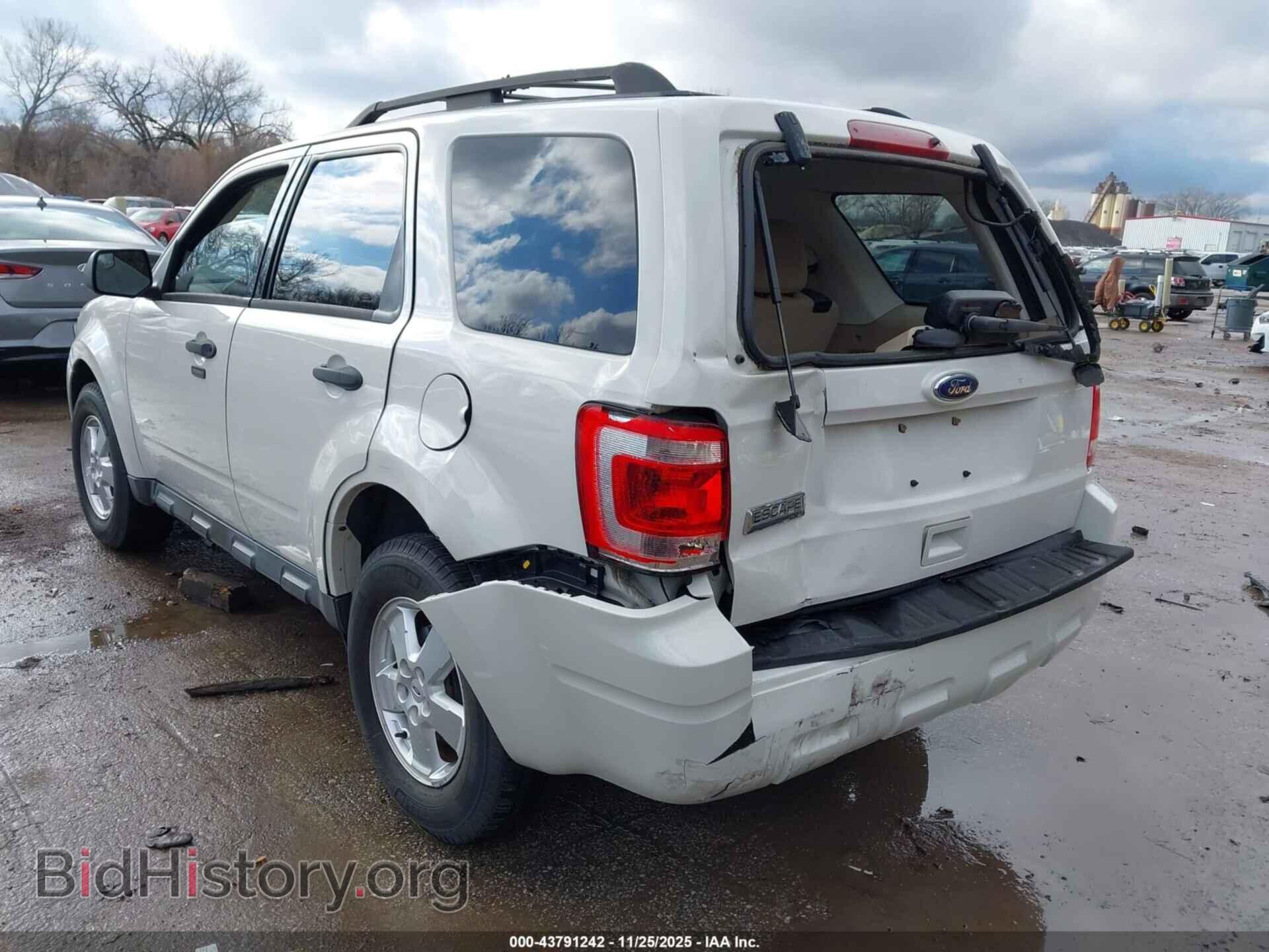 2012 FORD ESCAPE - VIN: 1FMCU0D74CKB31946 - Фото 3