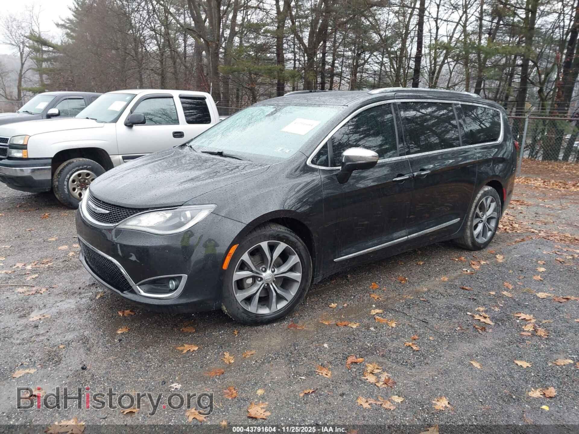 2017 CHRYSLER PACIFICA - VIN: 2C4RC1GG0HR514326 - Photo 2