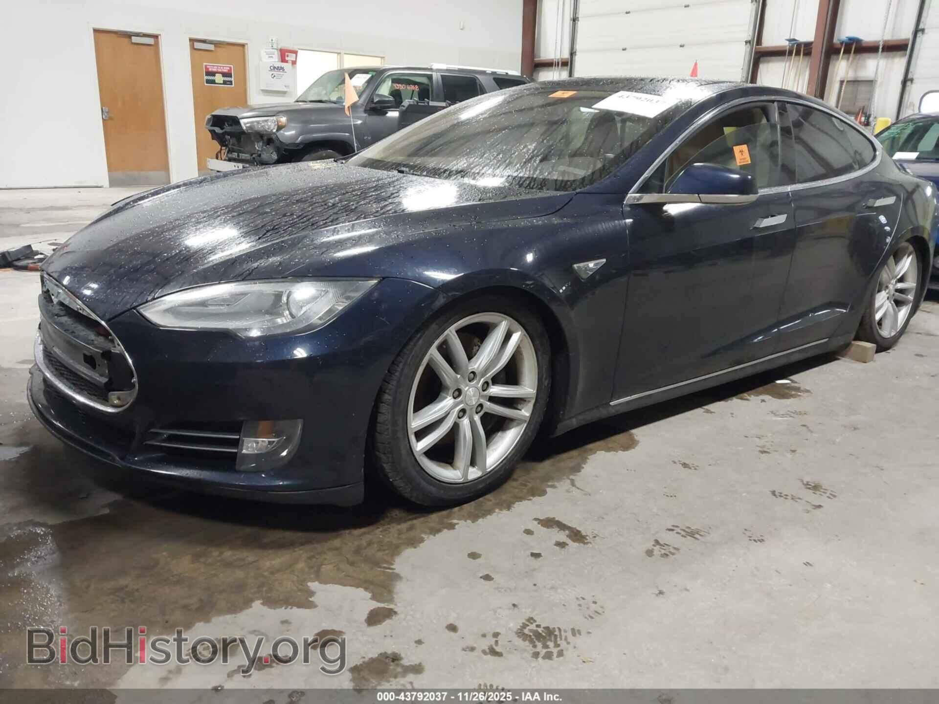 2013 TESLA MODEL S - VIN: 5YJSA1DN0DFP12047 - Фото 2