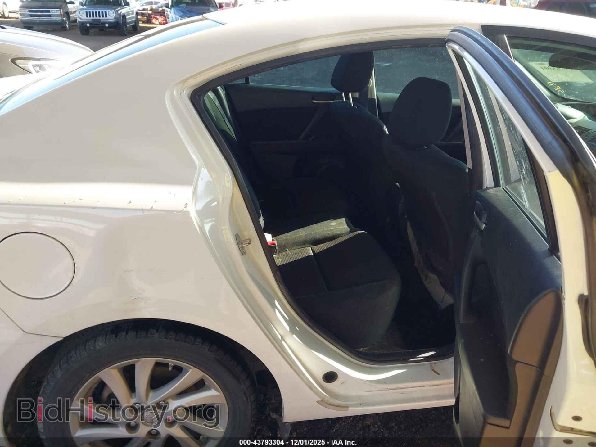 2012 MAZDA MAZDA3 - VIN: JM1BL1V87C1625871 - Фото 8