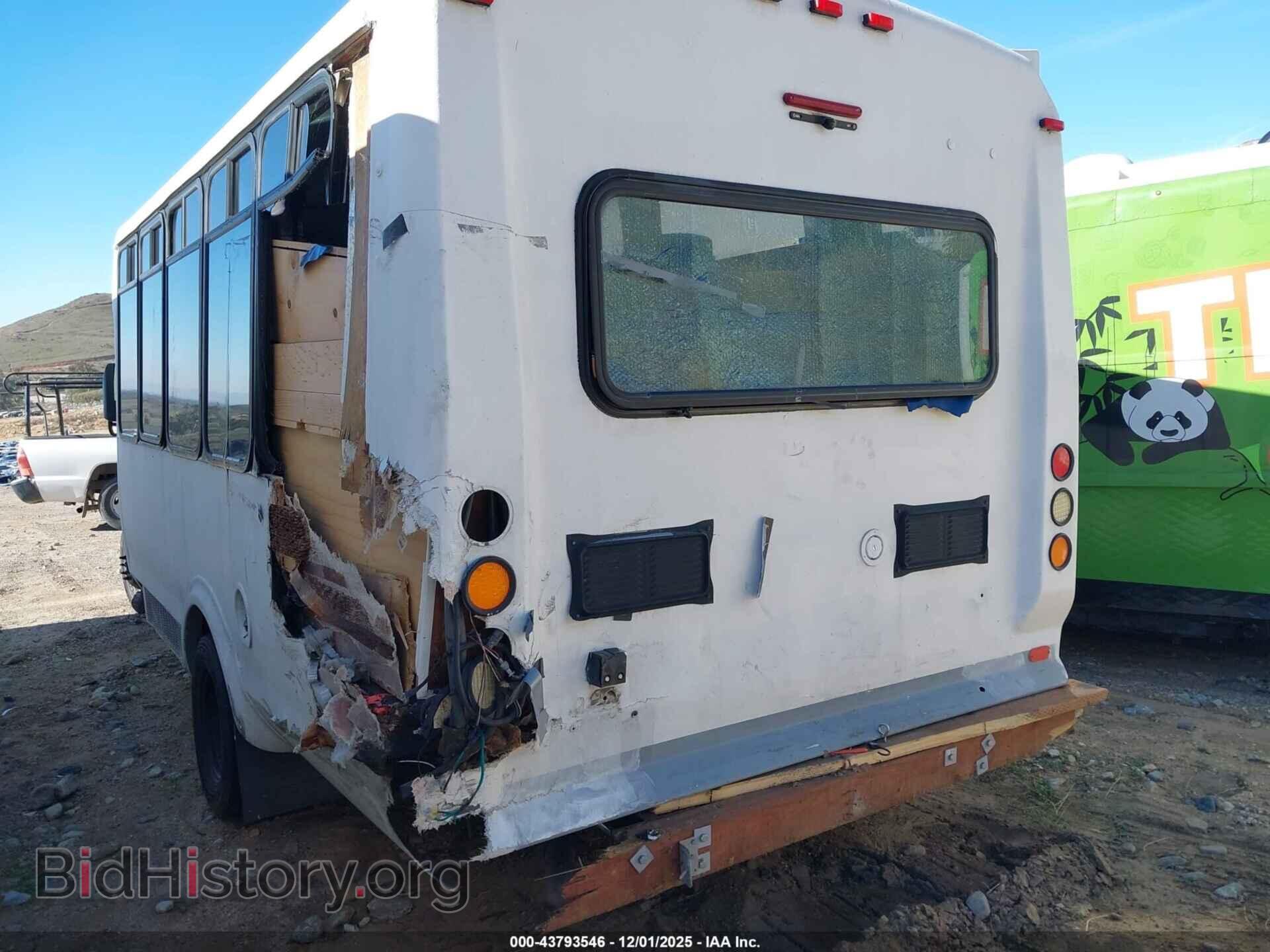 2008 FORD E-450 CUTAWAY - VIN: 1FD4E45S98DB07021 - Photo 3