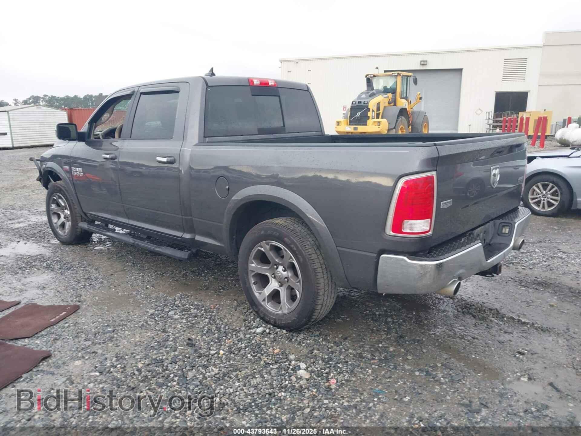 2017 RAM 1500 - VIN: 1C6RR6VT2HS693373 - Фото 3