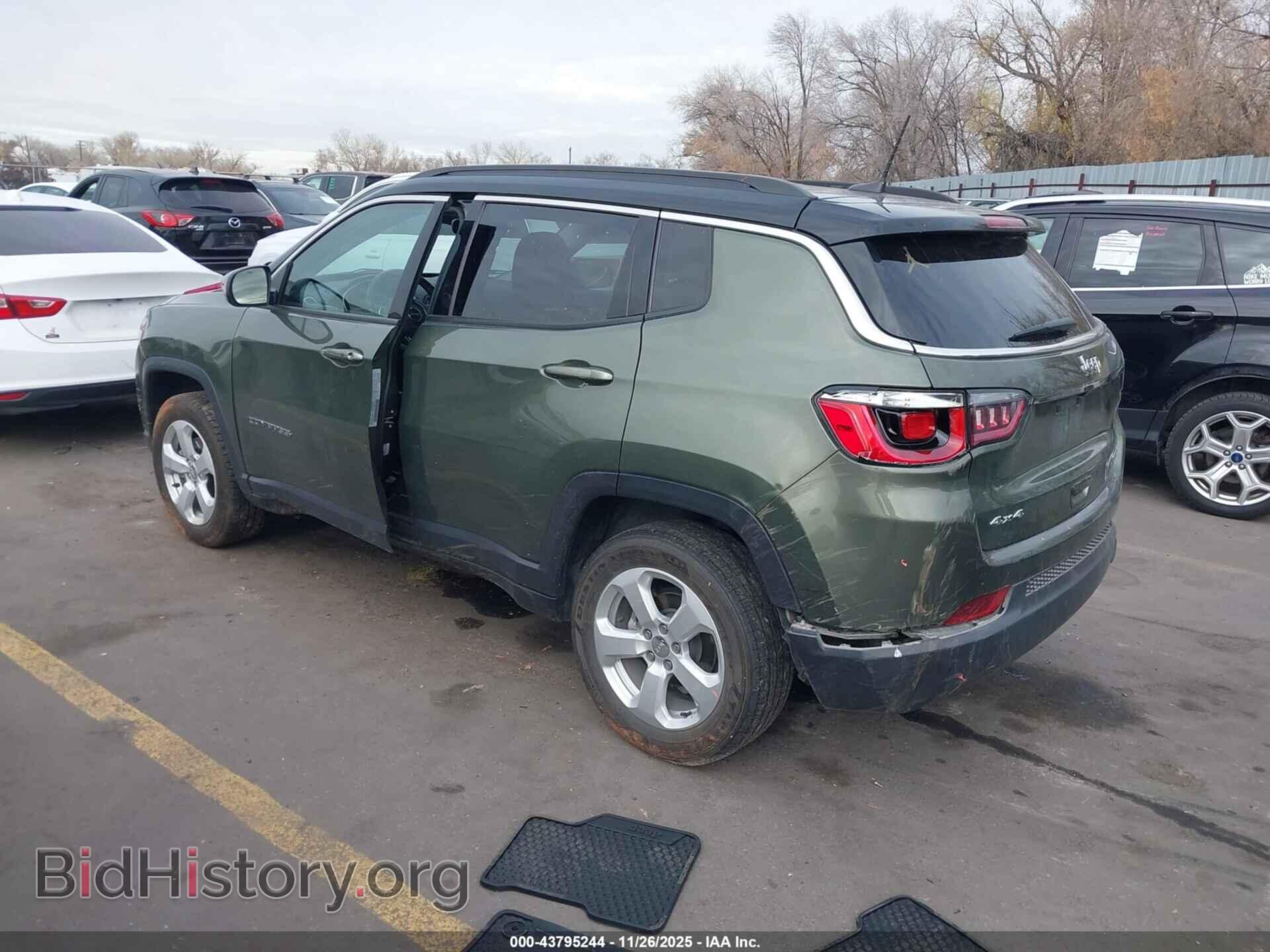 2019 JEEP COMPASS - VIN: 3C4NJDBB8KT740894 - Фото 3