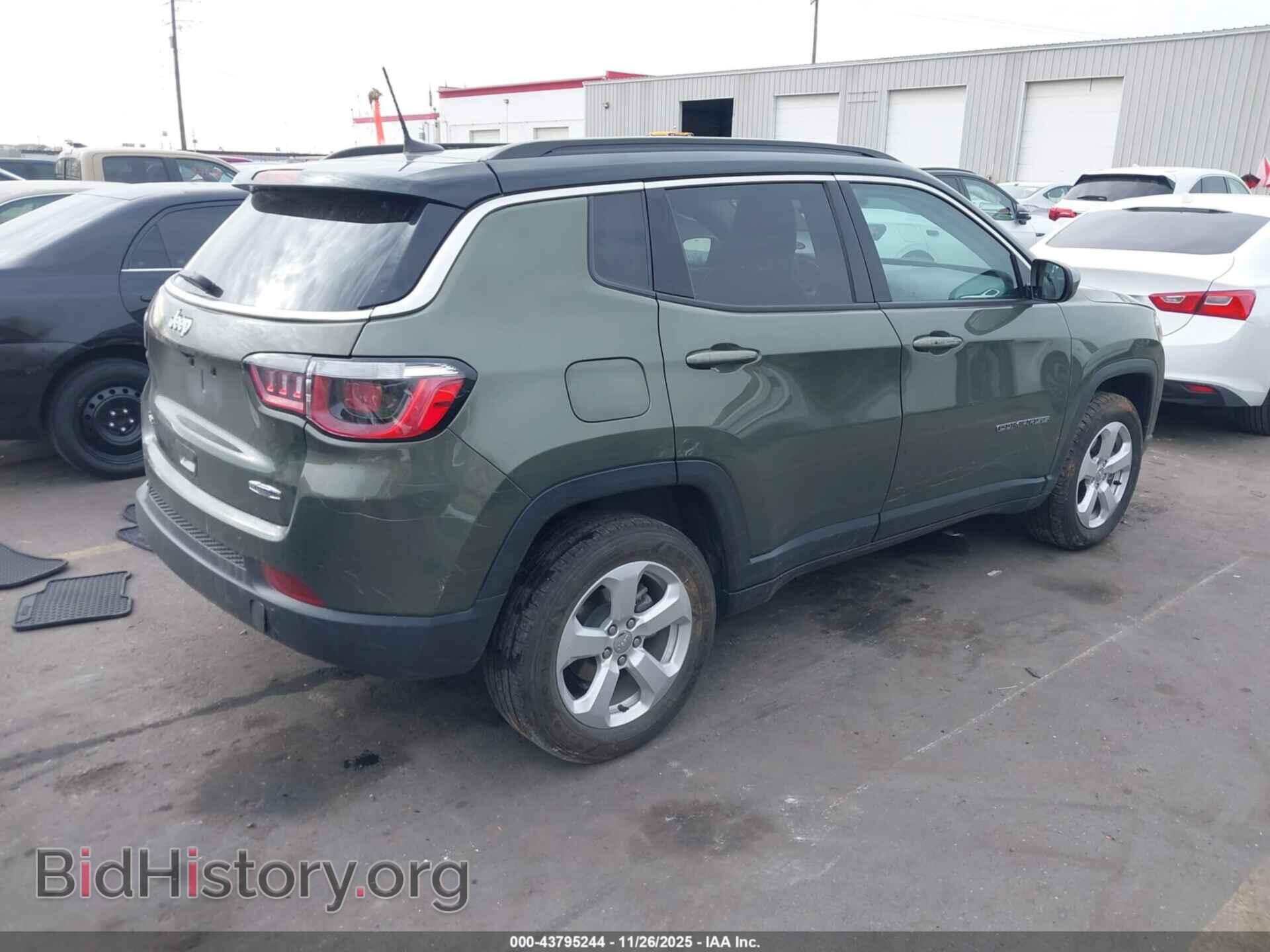 2019 JEEP COMPASS - VIN: 3C4NJDBB8KT740894 - Фото 4