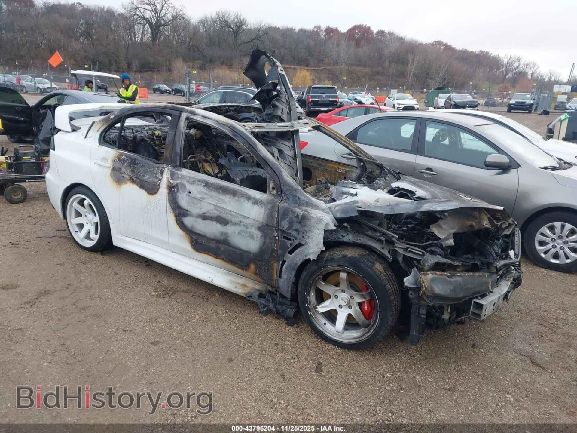 Photo JA32W8FV4FU021300 - MITSUBISHI LANCER EVOLUTION 2015