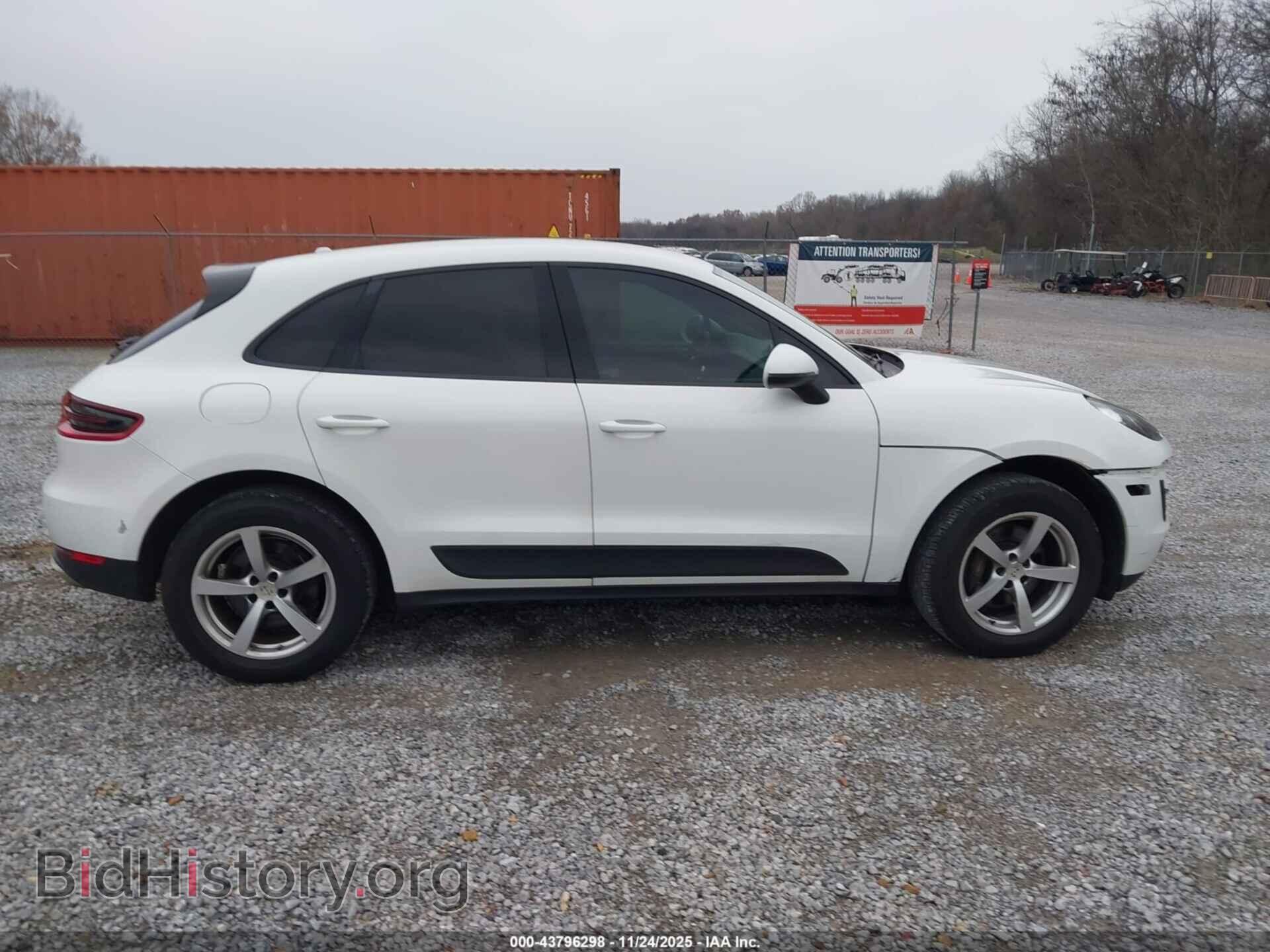 2017 PORSCHE MACAN - VIN: WP1AA2A55HLB04063 - Photo 14
