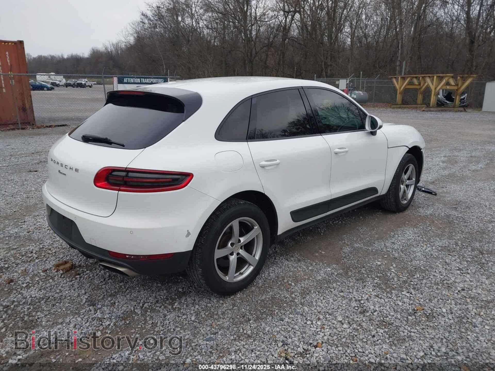 2017 PORSCHE MACAN - VIN: WP1AA2A55HLB04063 - Photo 4