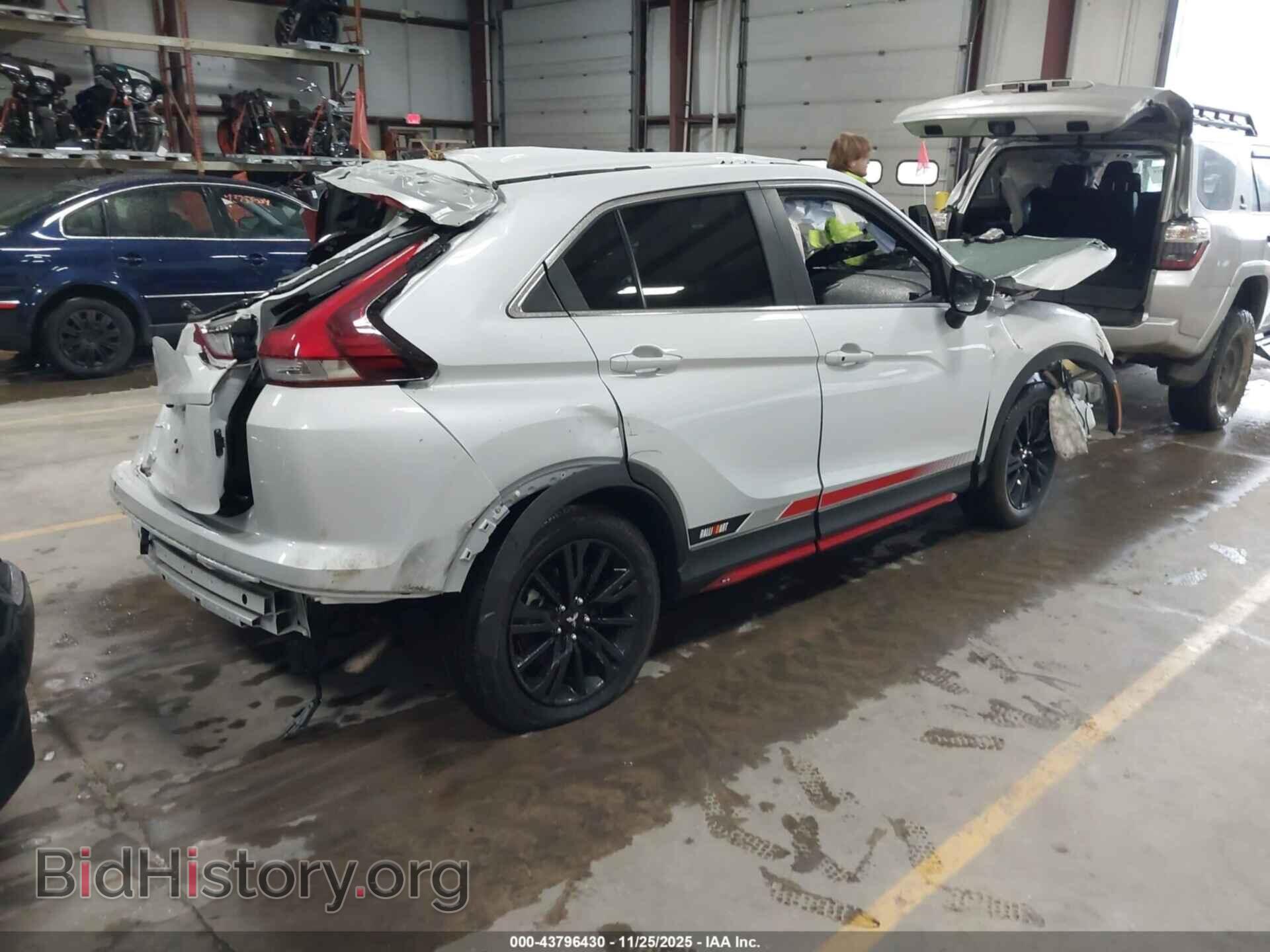2024 MITSUBISHI ECLIPSE CROSS - VIN: JA4ATVAA0RZ049962 - Фото 4