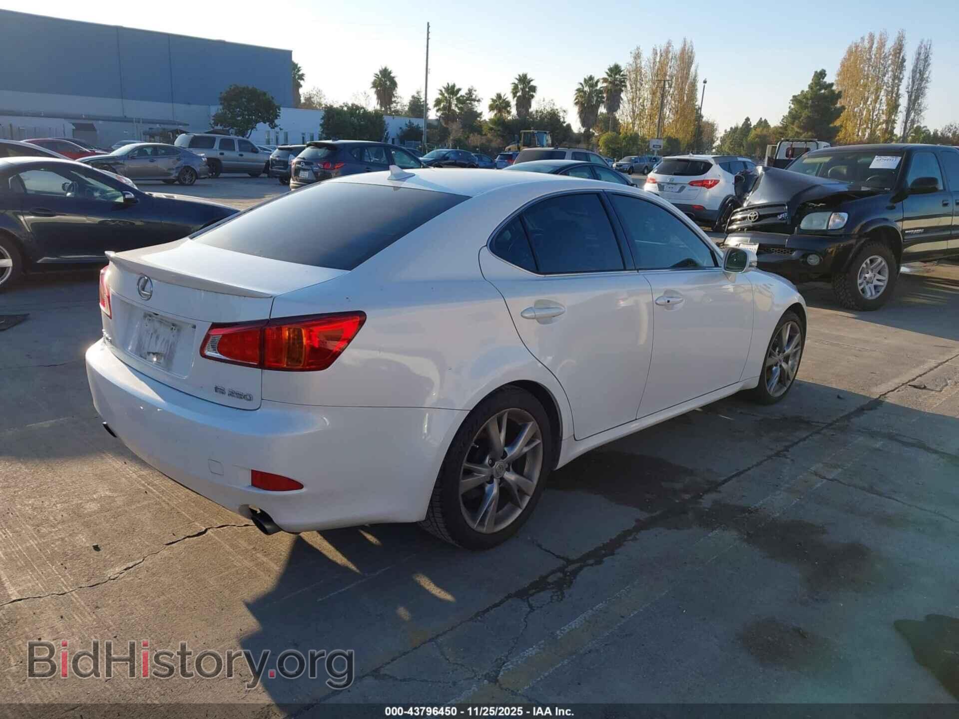2010 LEXUS IS 250 - VIN: JTHBF5C25A2096729 - Photo 4
