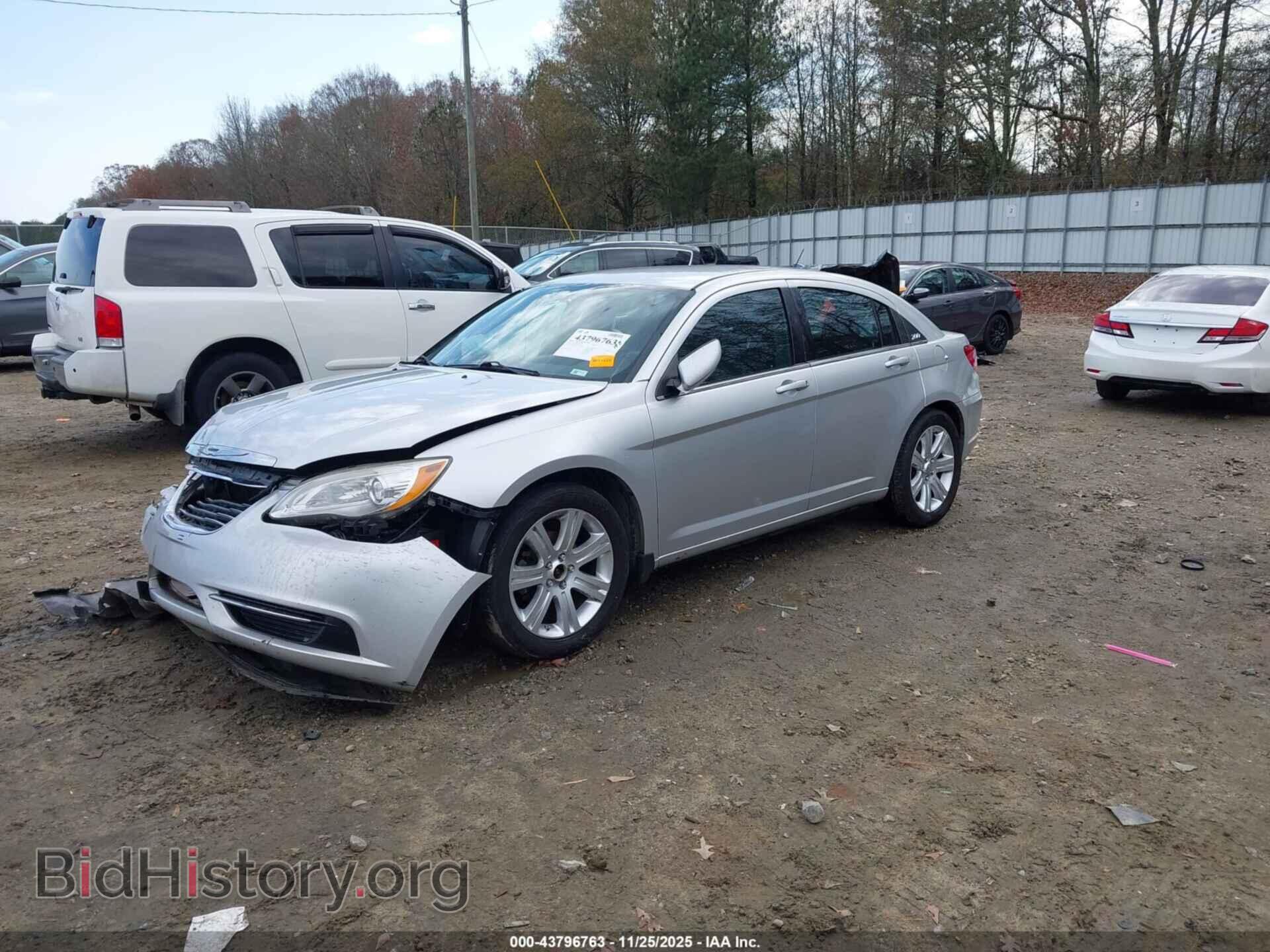 2012 CHRYSLER 200 - VIN: 1C3CCBBB3CN302862 - Photo 2