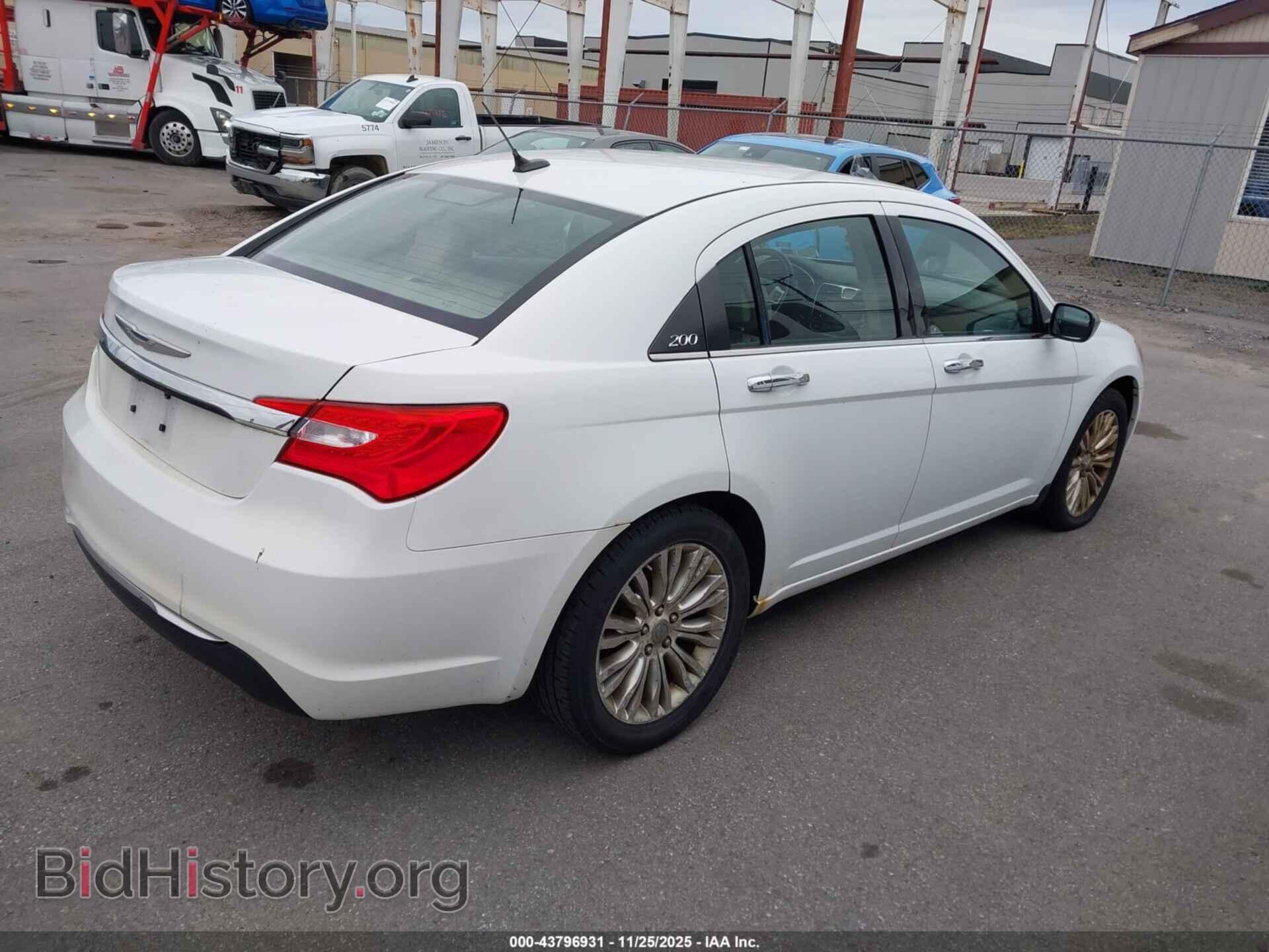 2012 CHRYSLER 200 - VIN: 1C3CCBCB7CN140801 - Photo 4