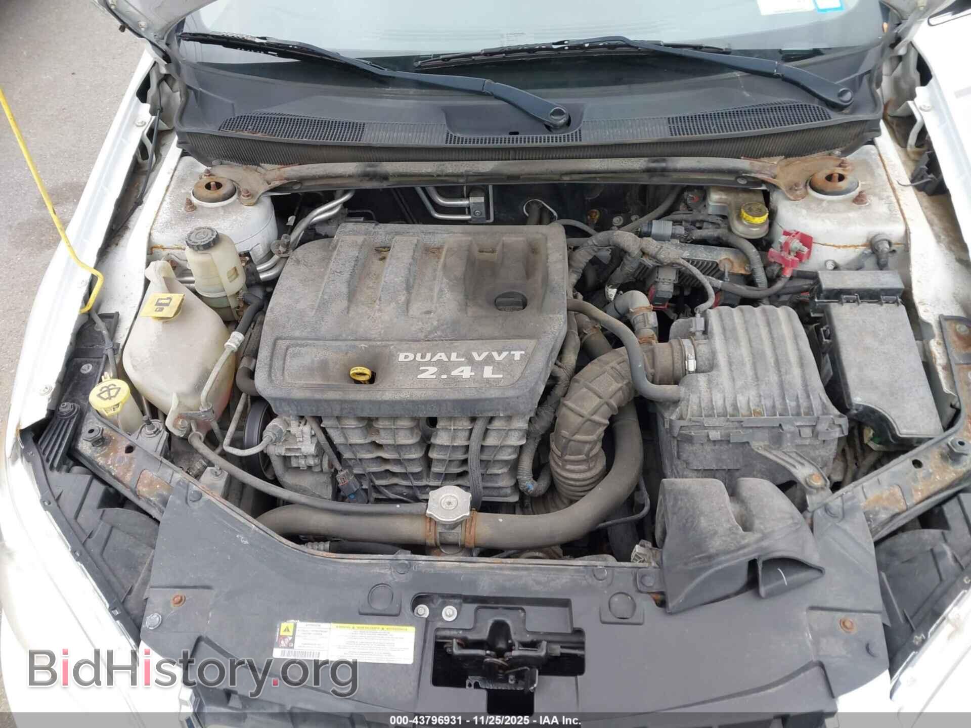 2012 CHRYSLER 200 - VIN: 1C3CCBCB7CN140801 - Photo 10