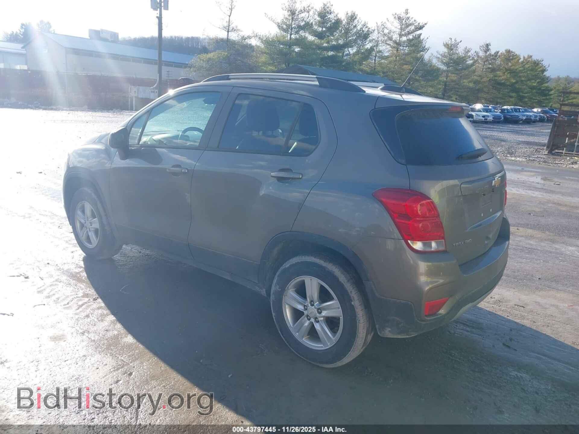 2021 CHEVROLET TRAX - VIN: KL7CJPSB1MB332392 - Фото 3
