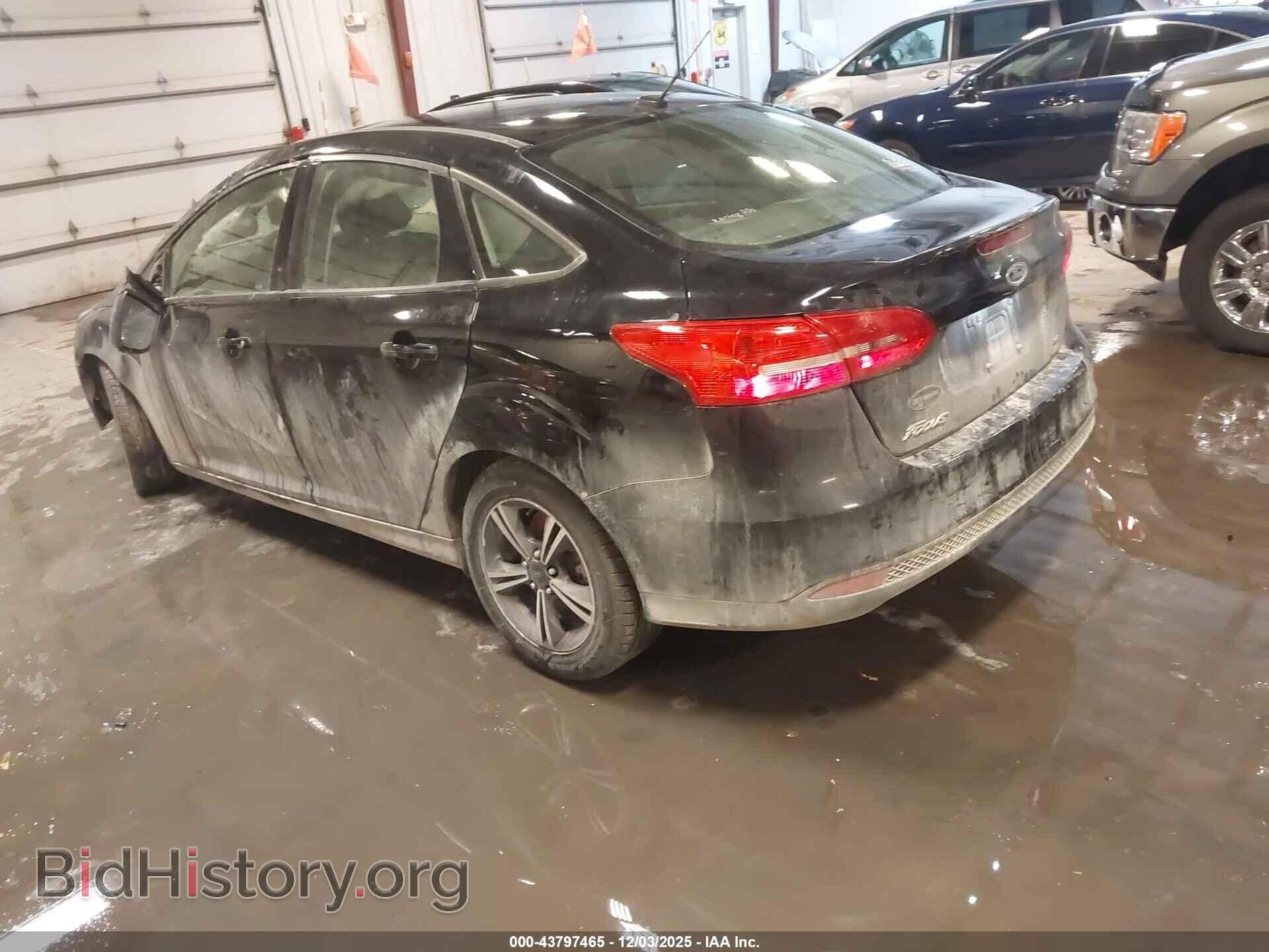 2017 FORD FOCUS - VIN: 1FADP3FE2HL342812 - Фото 3