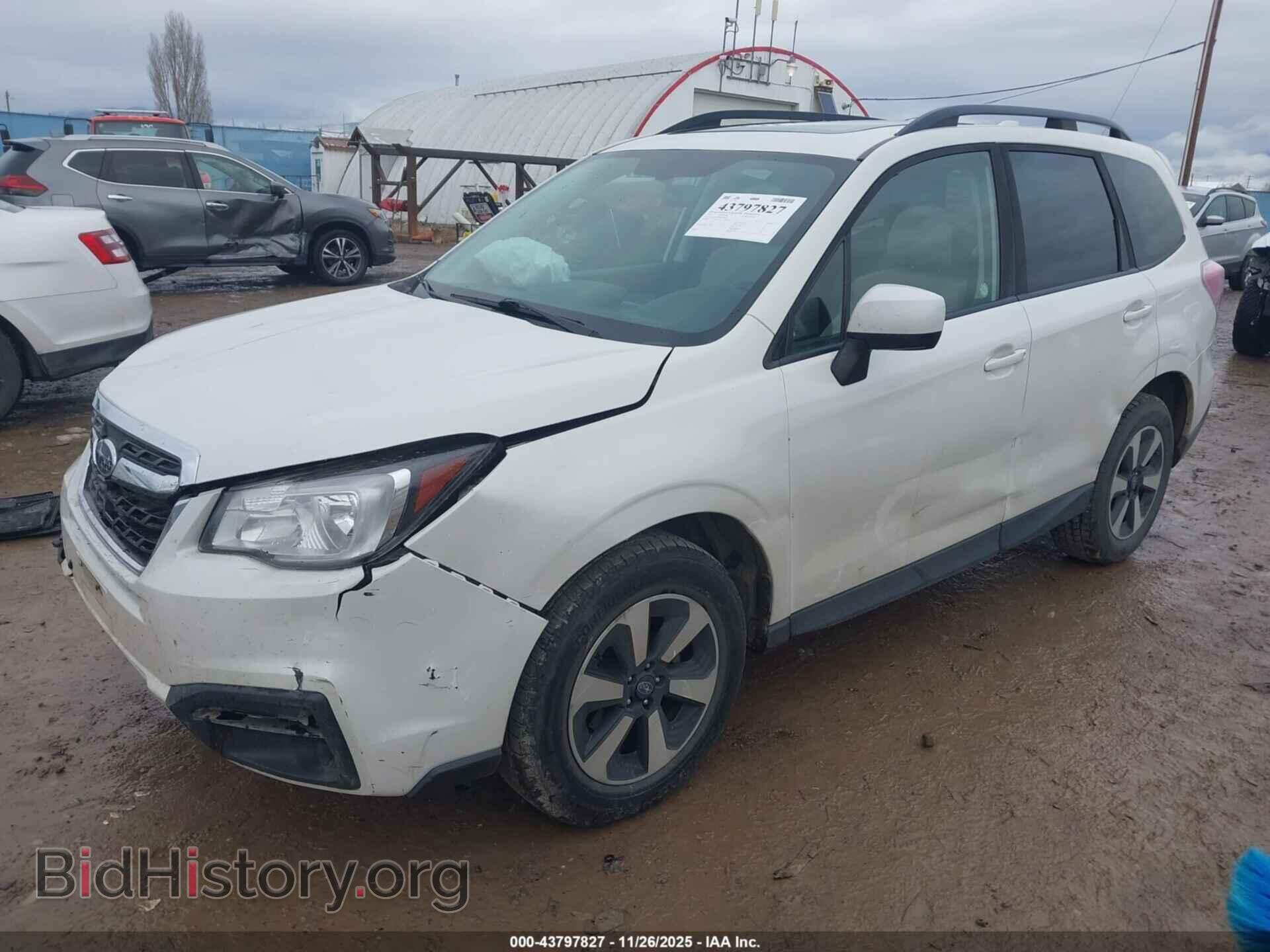 2017 SUBARU FORESTER - VIN: JF2SJAEC8HH803684 - Фото 2