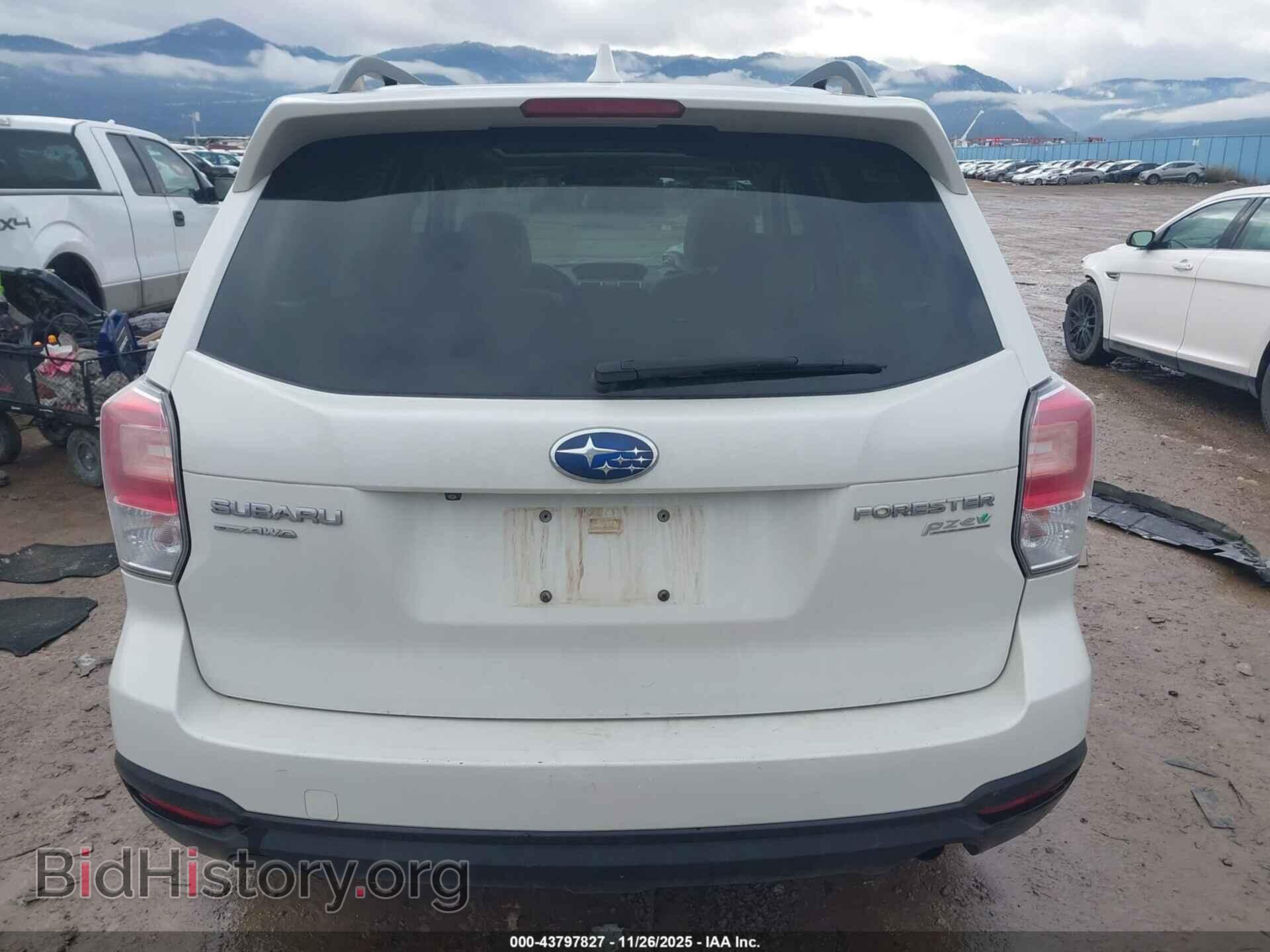 2017 SUBARU FORESTER - VIN: JF2SJAEC8HH803684 - Фото 16