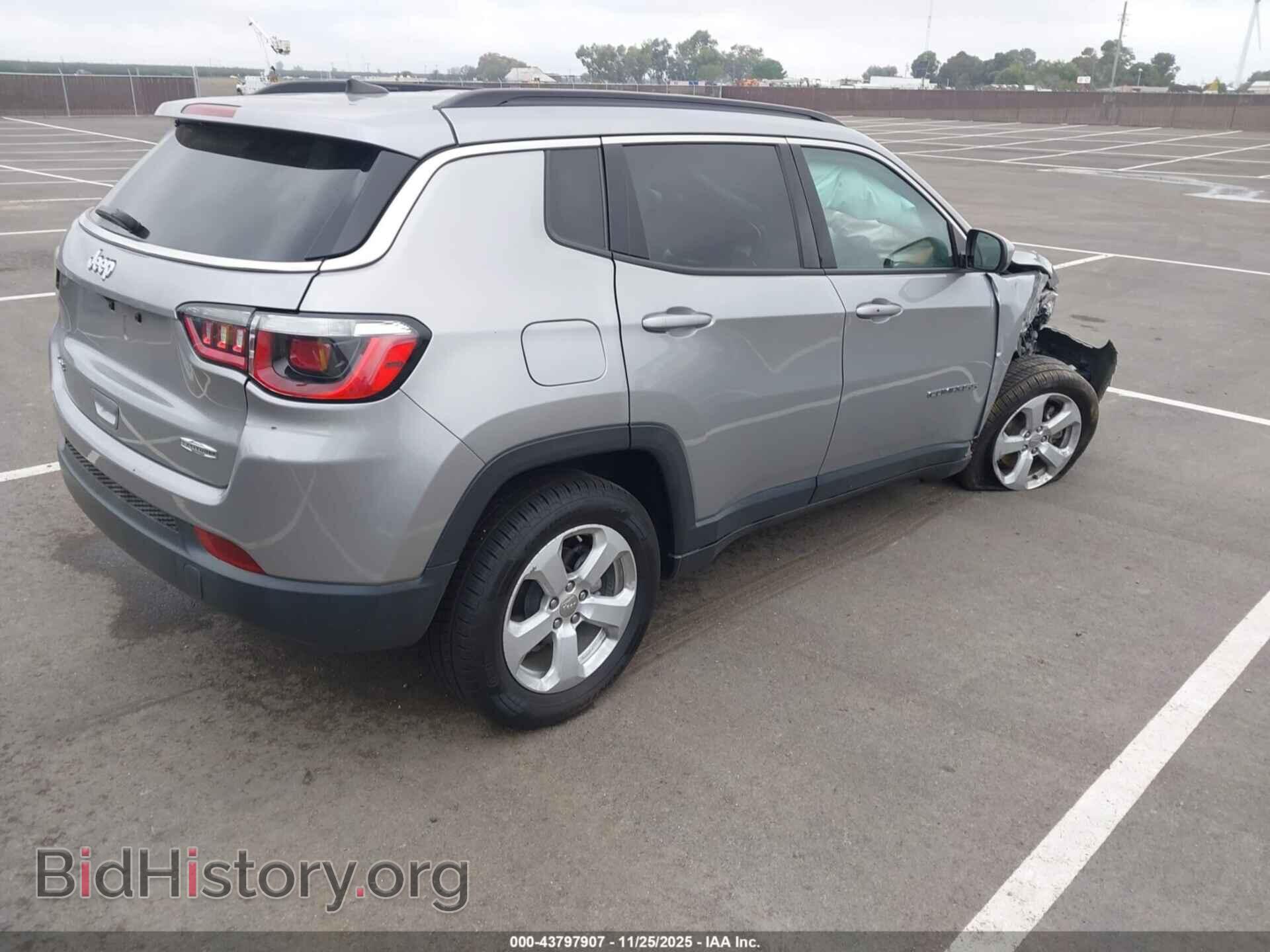 2019 JEEP COMPASS - VIN: 3C4NJDBB3KT723470 - Фото 4