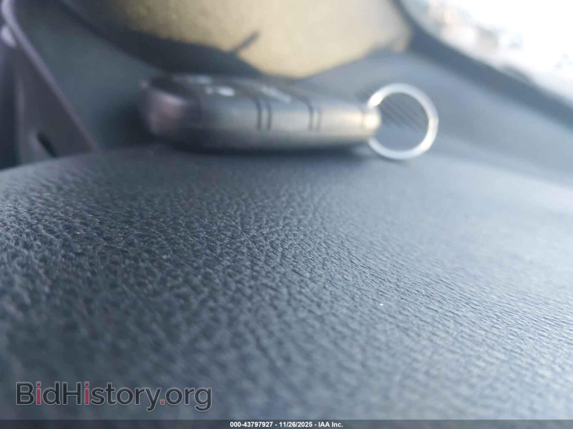 2018 DODGE CHALLENGER - VIN: 2C3CDZGG1JH235243 - Фото 11