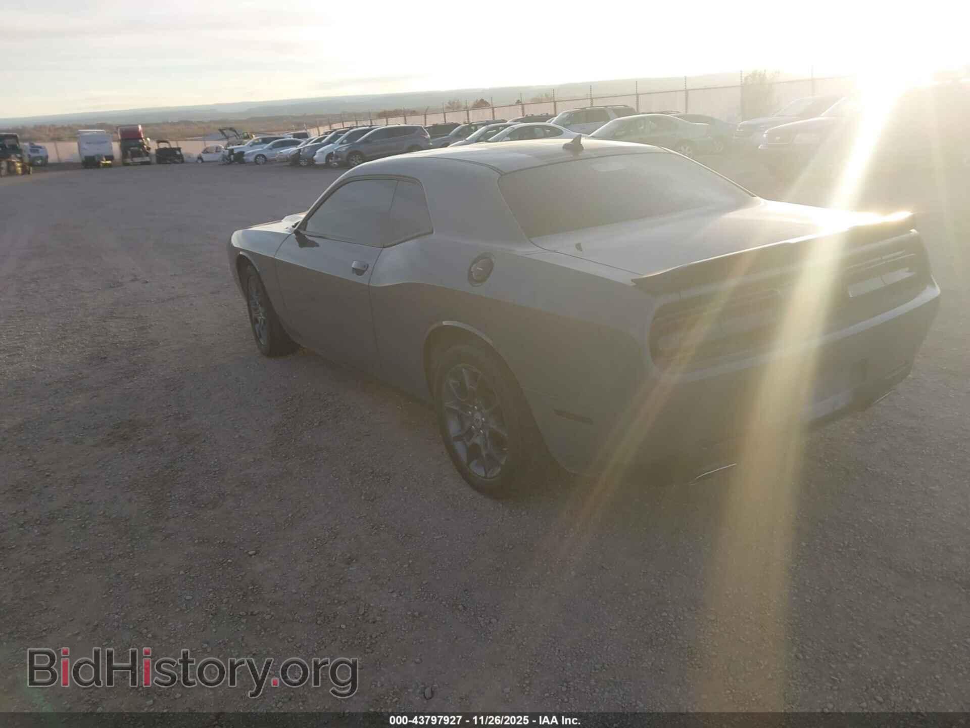 2018 DODGE CHALLENGER - VIN: 2C3CDZGG1JH235243 - Фото 3
