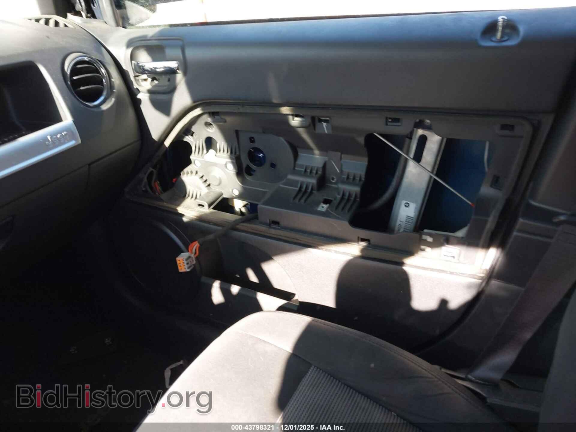 2017 JEEP COMPASS - VIN: 1C4NJDBB8HD142917 - Фото 6