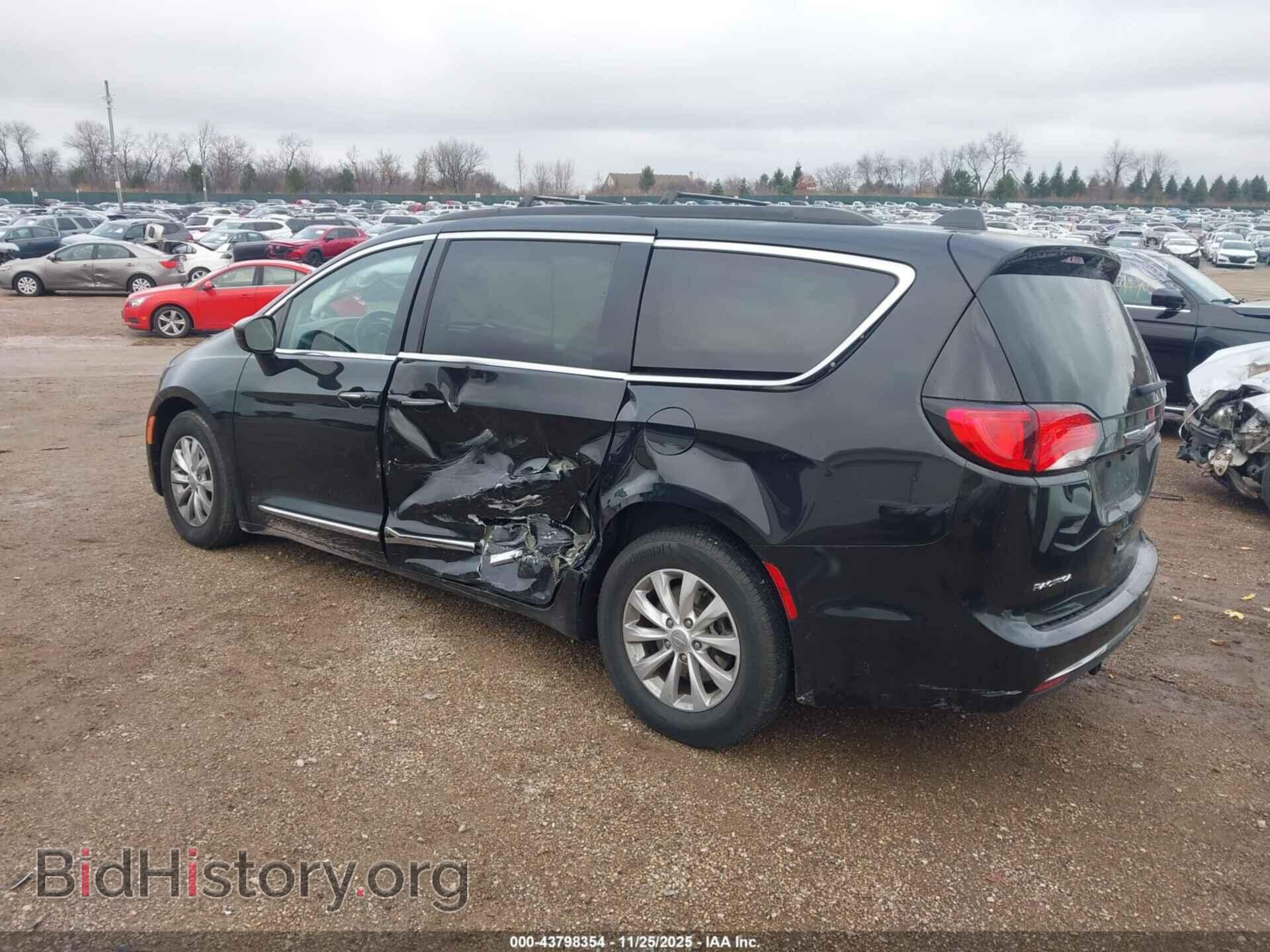 2017 CHRYSLER PACIFICA - VIN: 2C4RC1BG7HR721920 - Photo 3