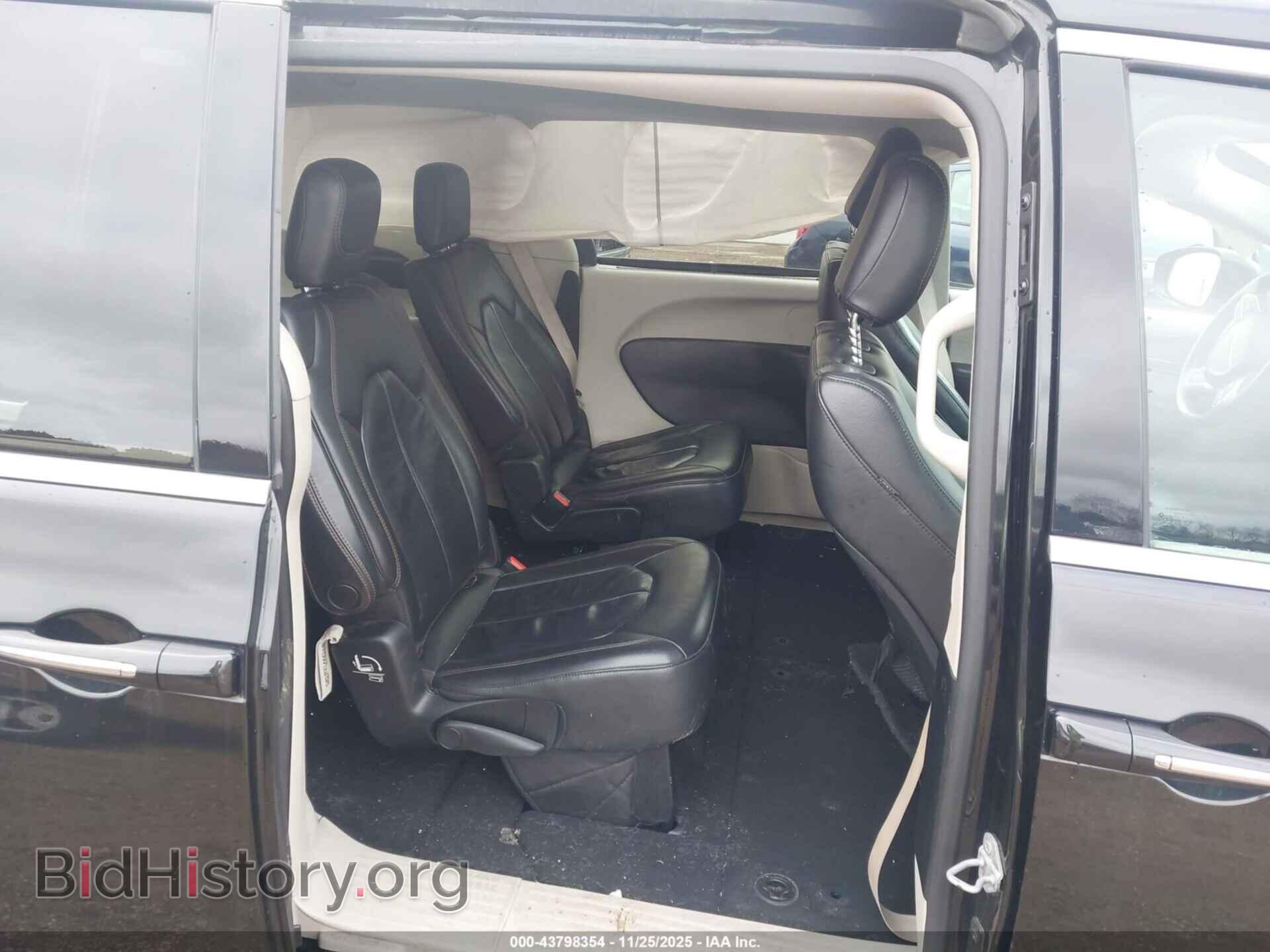2017 CHRYSLER PACIFICA - VIN: 2C4RC1BG7HR721920 - Photo 8
