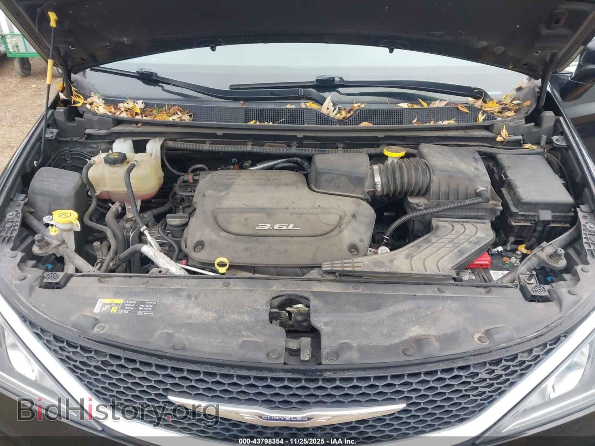 2017 CHRYSLER PACIFICA - VIN: 2C4RC1BG7HR721920 - Photo 10