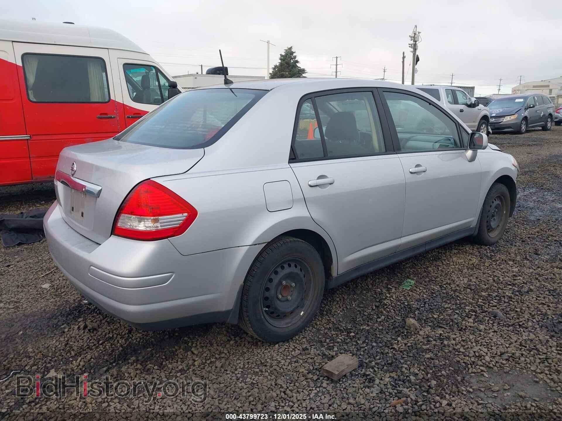2011 NISSAN VERSA - VIN: 3N1BC1AP8BL469945 - Фото 4