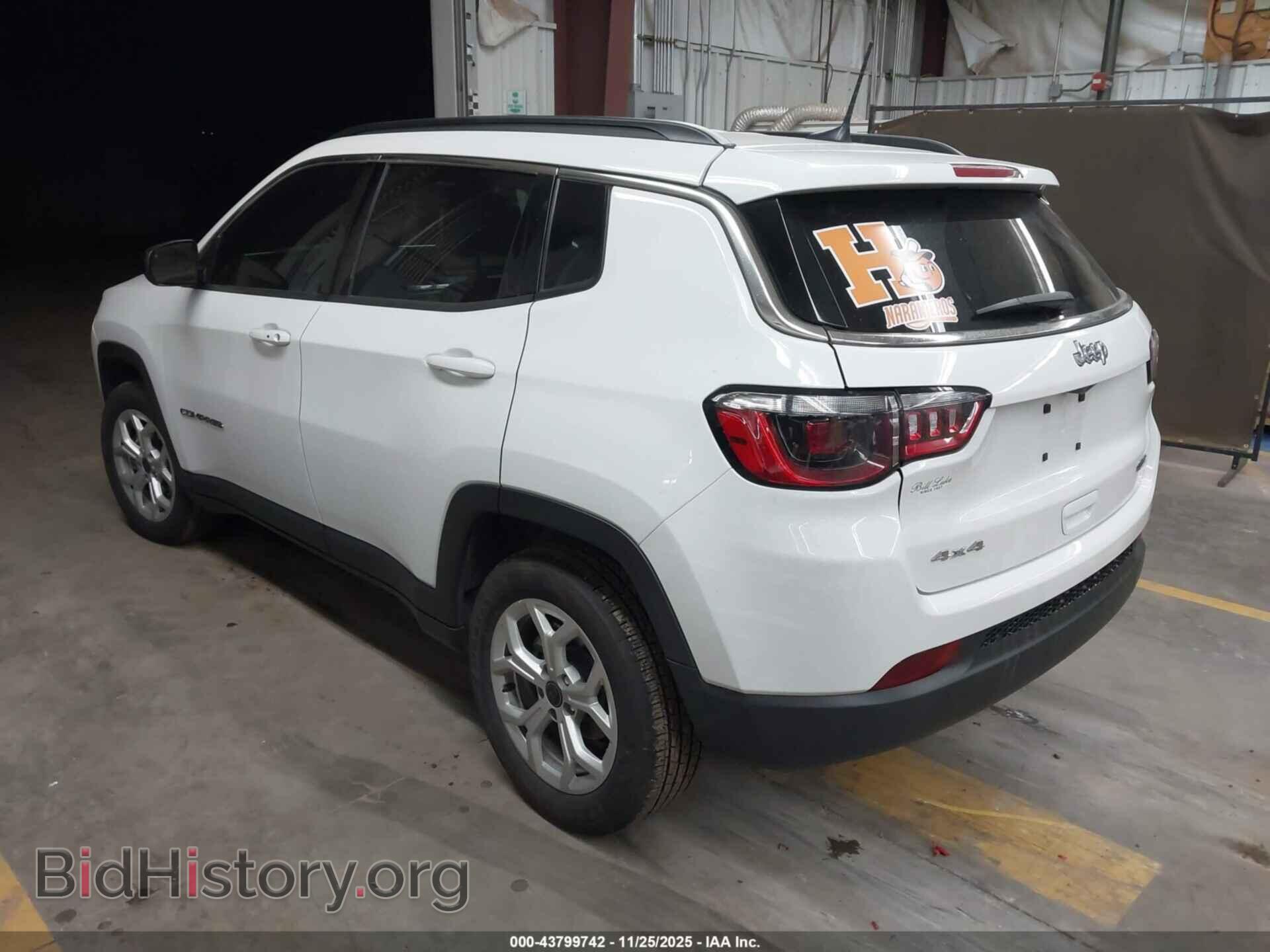 2025 JEEP COMPASS - VIN: 3C4NJDBN8ST556078 - Фото 3