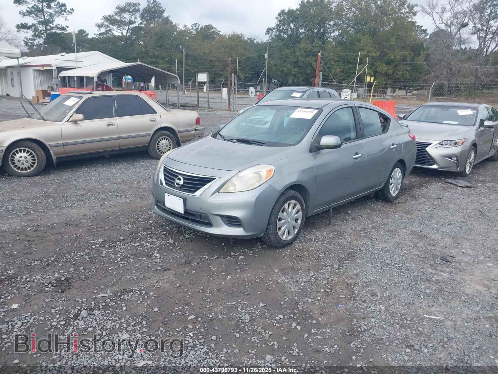 2013 NISSAN VERSA - VIN: 3N1CN7AP1DL860438 - Фото 2