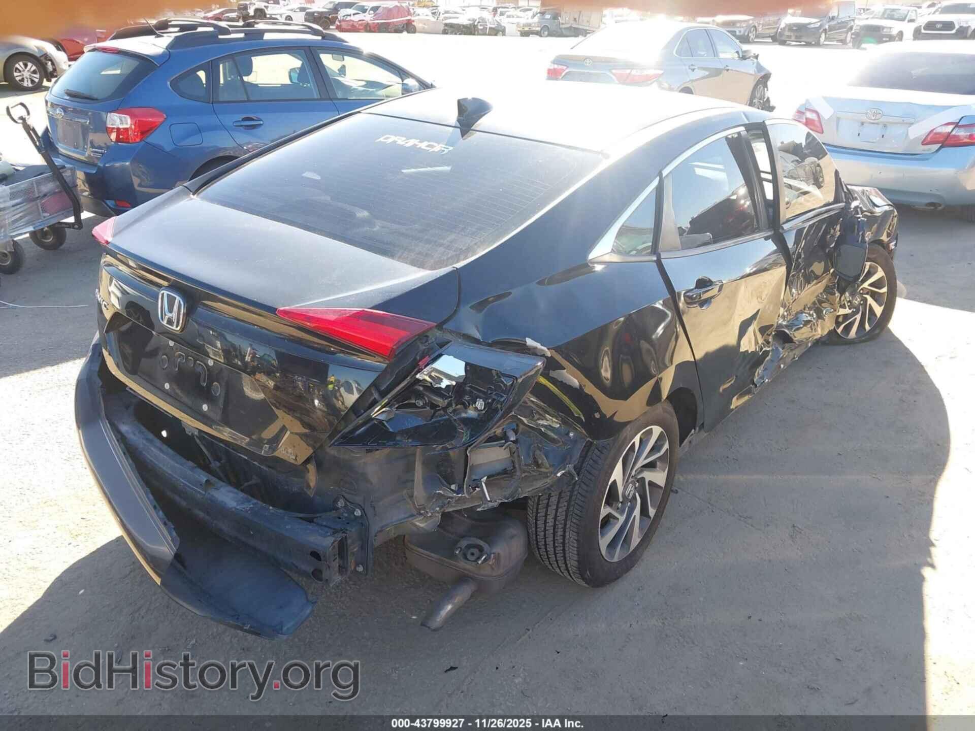 2017 HONDA CIVIC - VIN: 19XFC2F71HE072801 - Фото 4