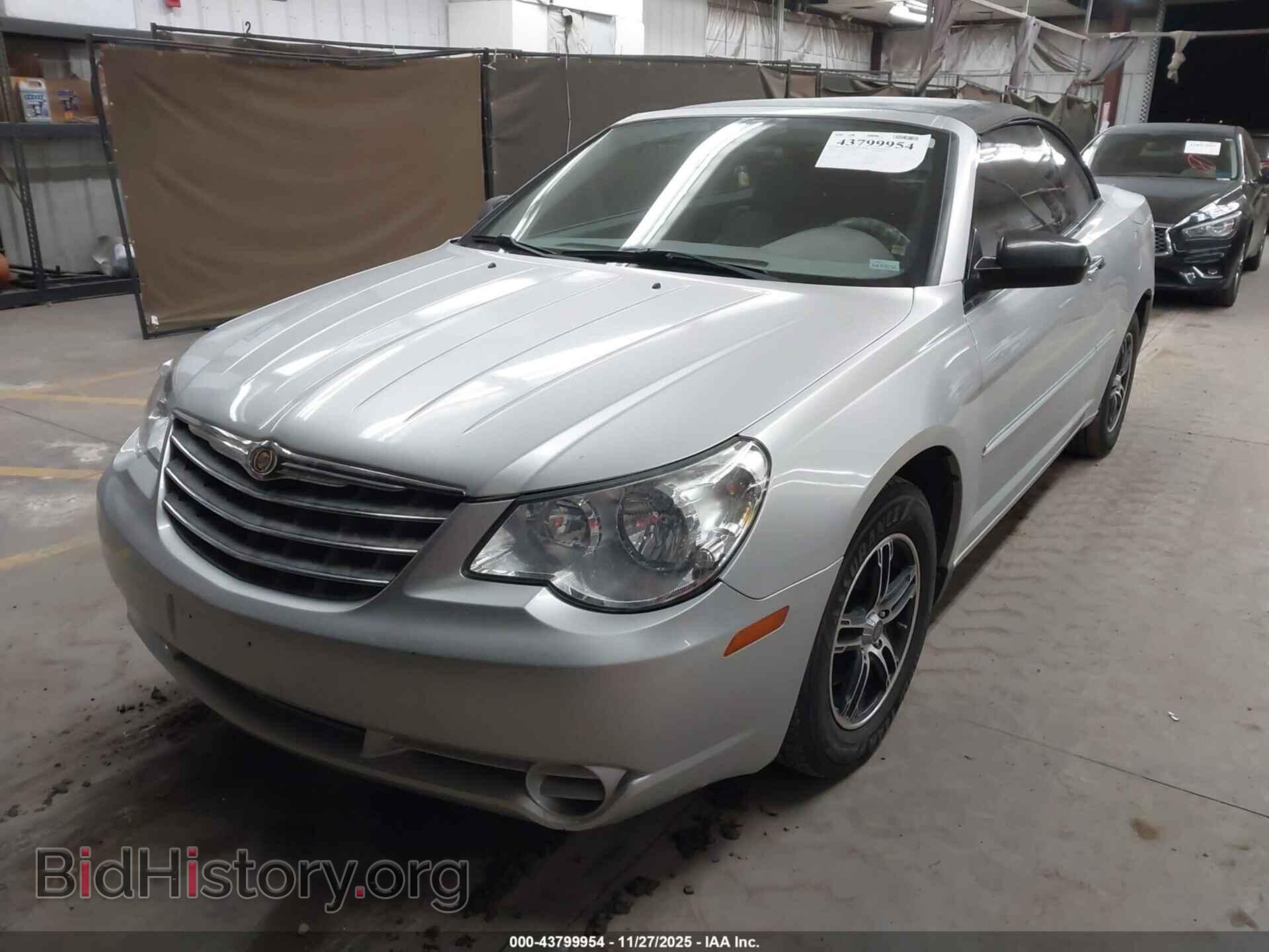2008 CHRYSLER SEBRING - VIN: 1C3LC45K28N621023 - Фото 2