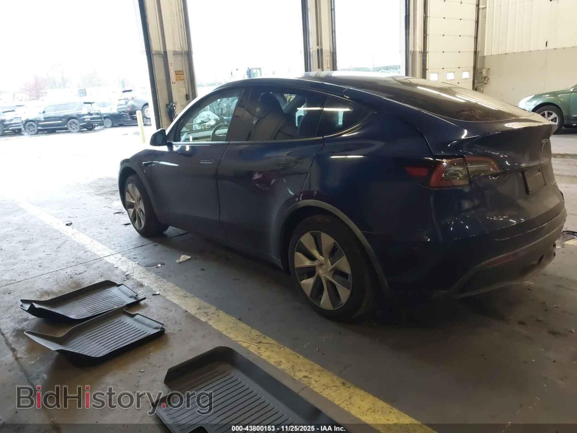 2023 TESLA MODEL Y - VIN: 7SAYGDEEXPF763345 - Фото 3