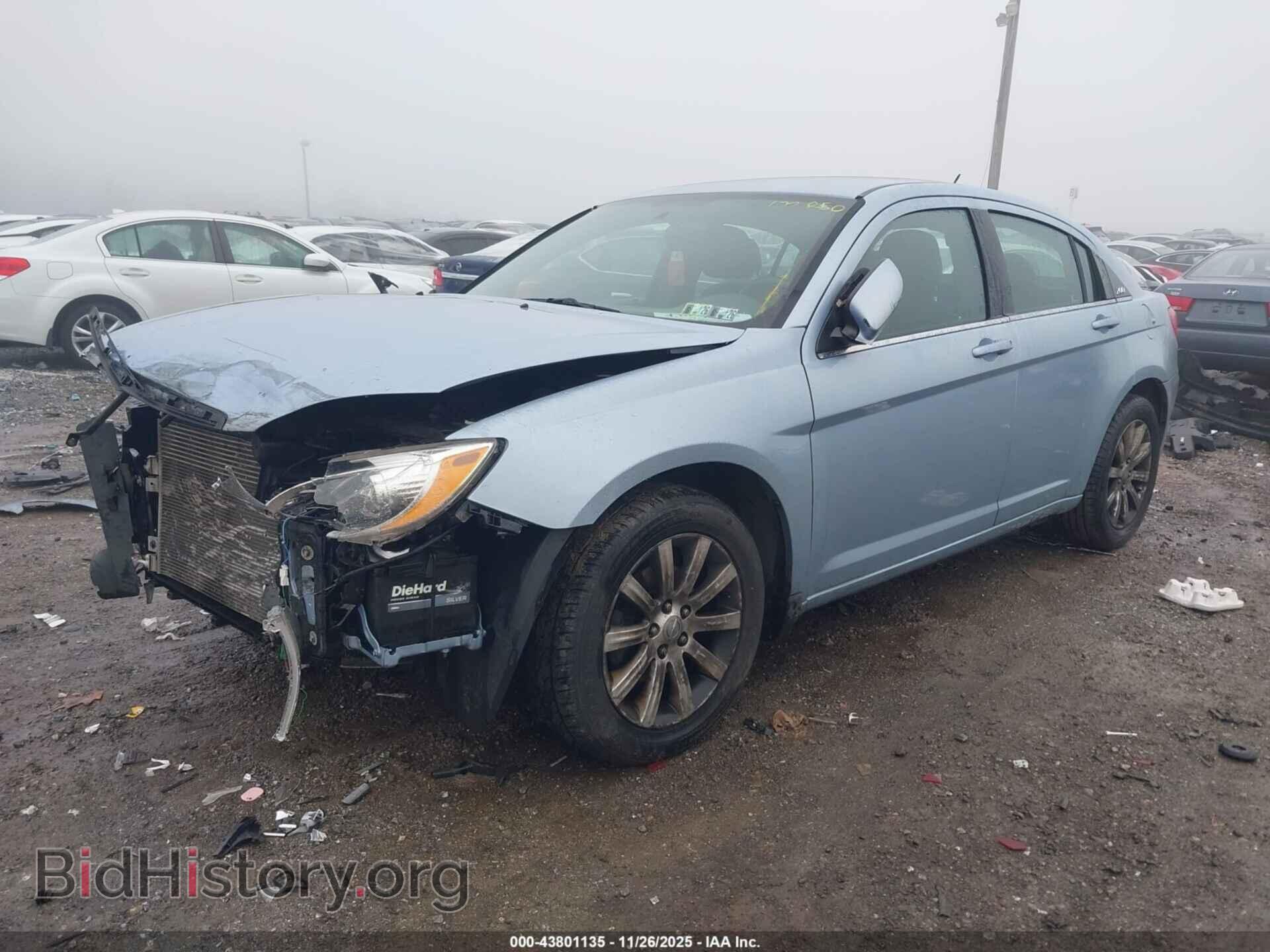 2013 CHRYSLER 200 - VIN: 1C3CCBBB2DN672850 - Фото 2